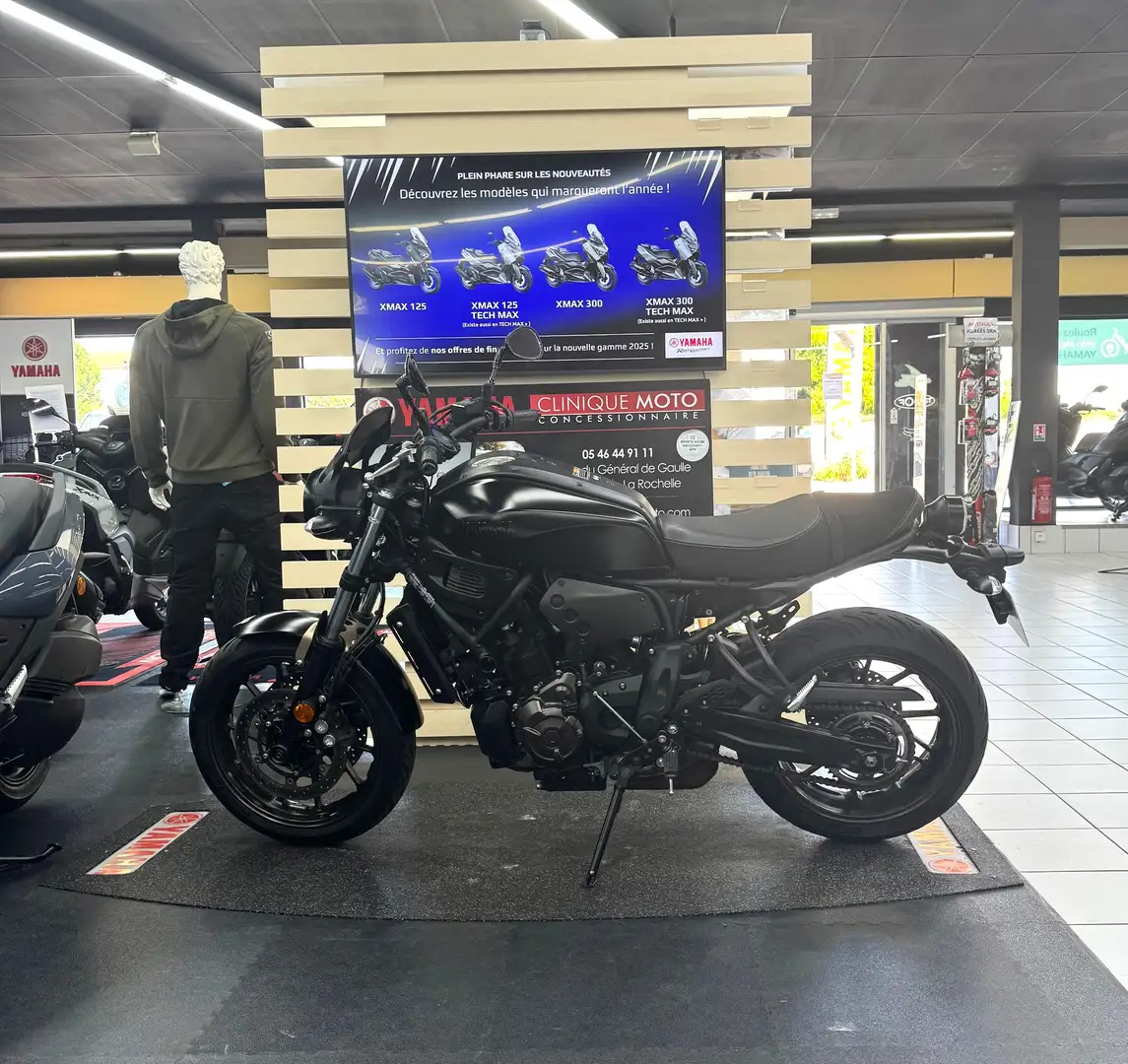 Yamaha XSR 700 Noir - 1