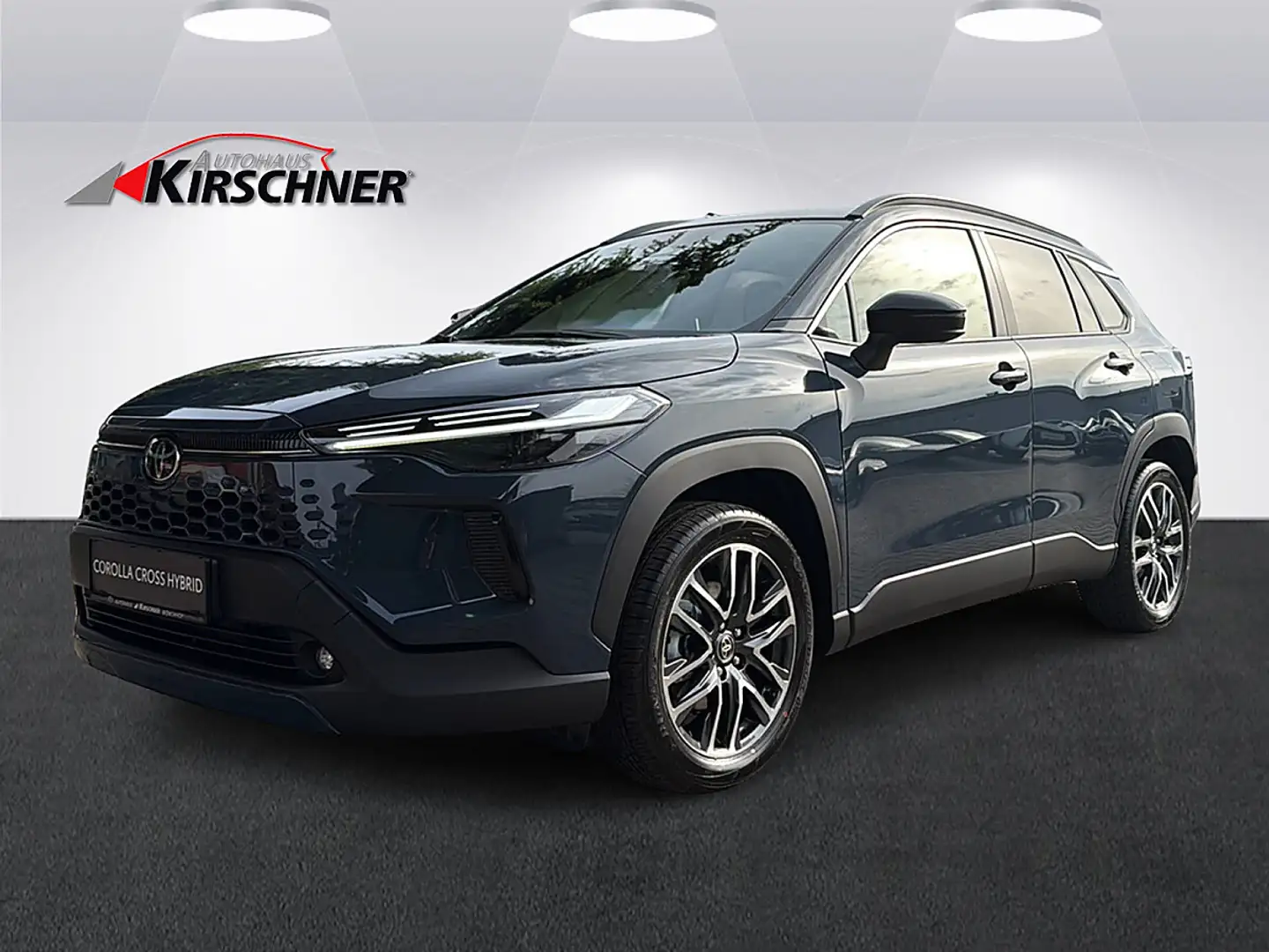 Toyota Corolla Cross 1,8 Hybrid Active Drive 2WD Grau - 1