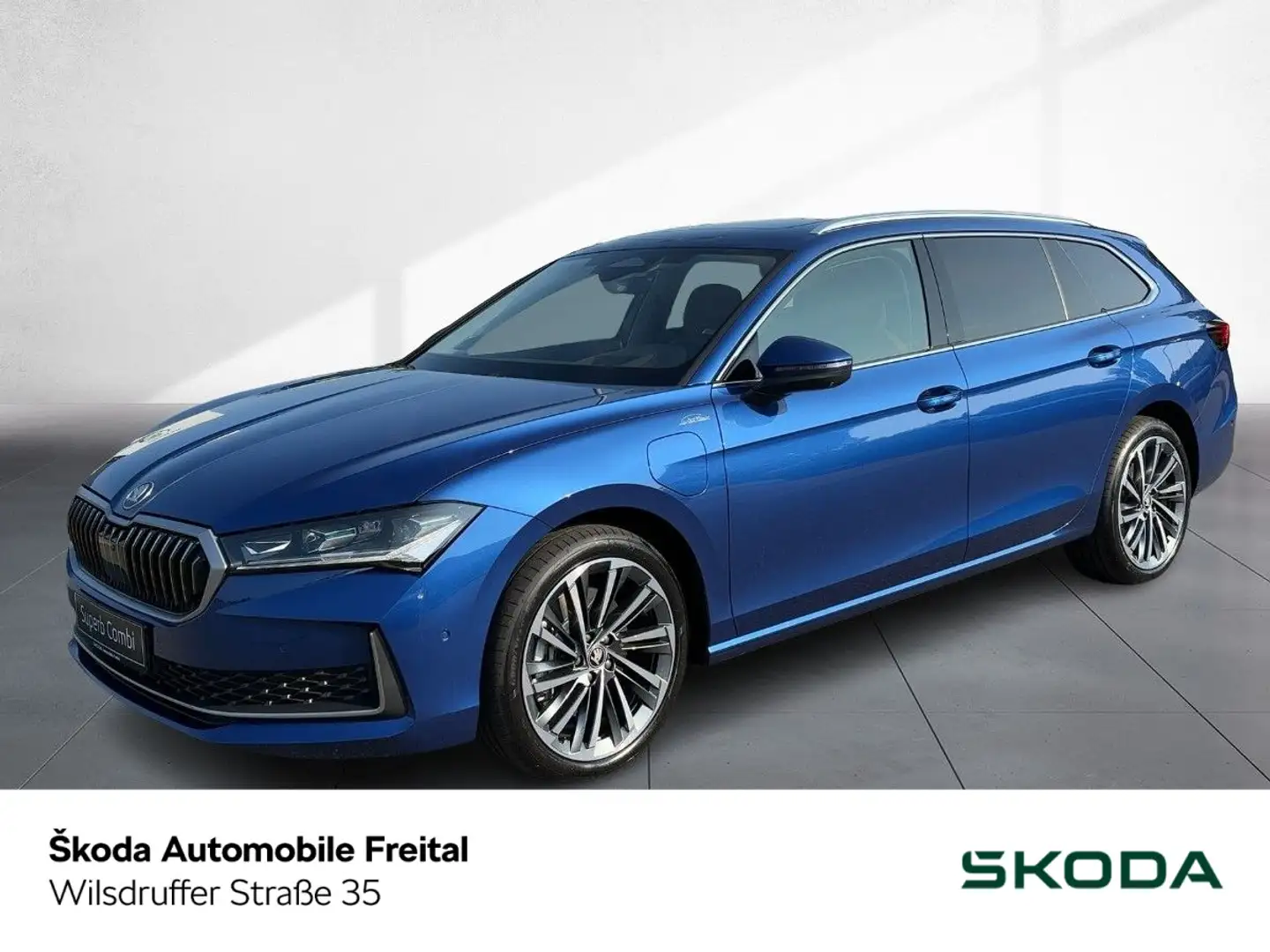 Skoda Superb Combi L&K 1,5 TSI iV 150 kW DSG AHZV PANO Blau - 1