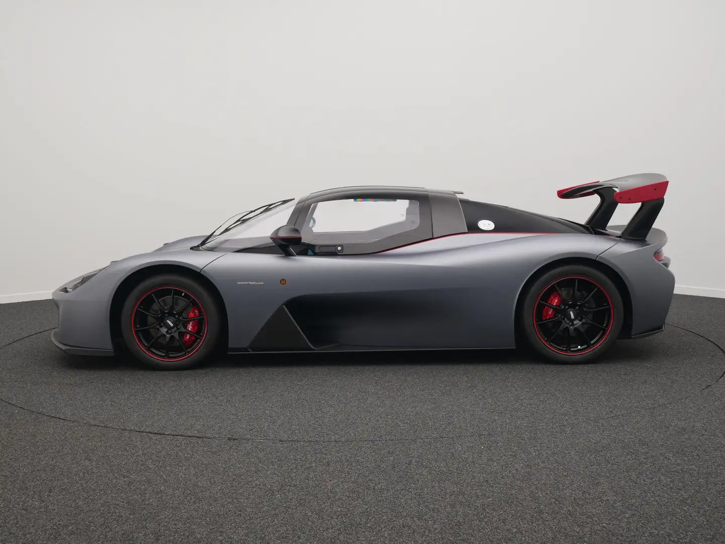 Dallara Stradale Grau - 2