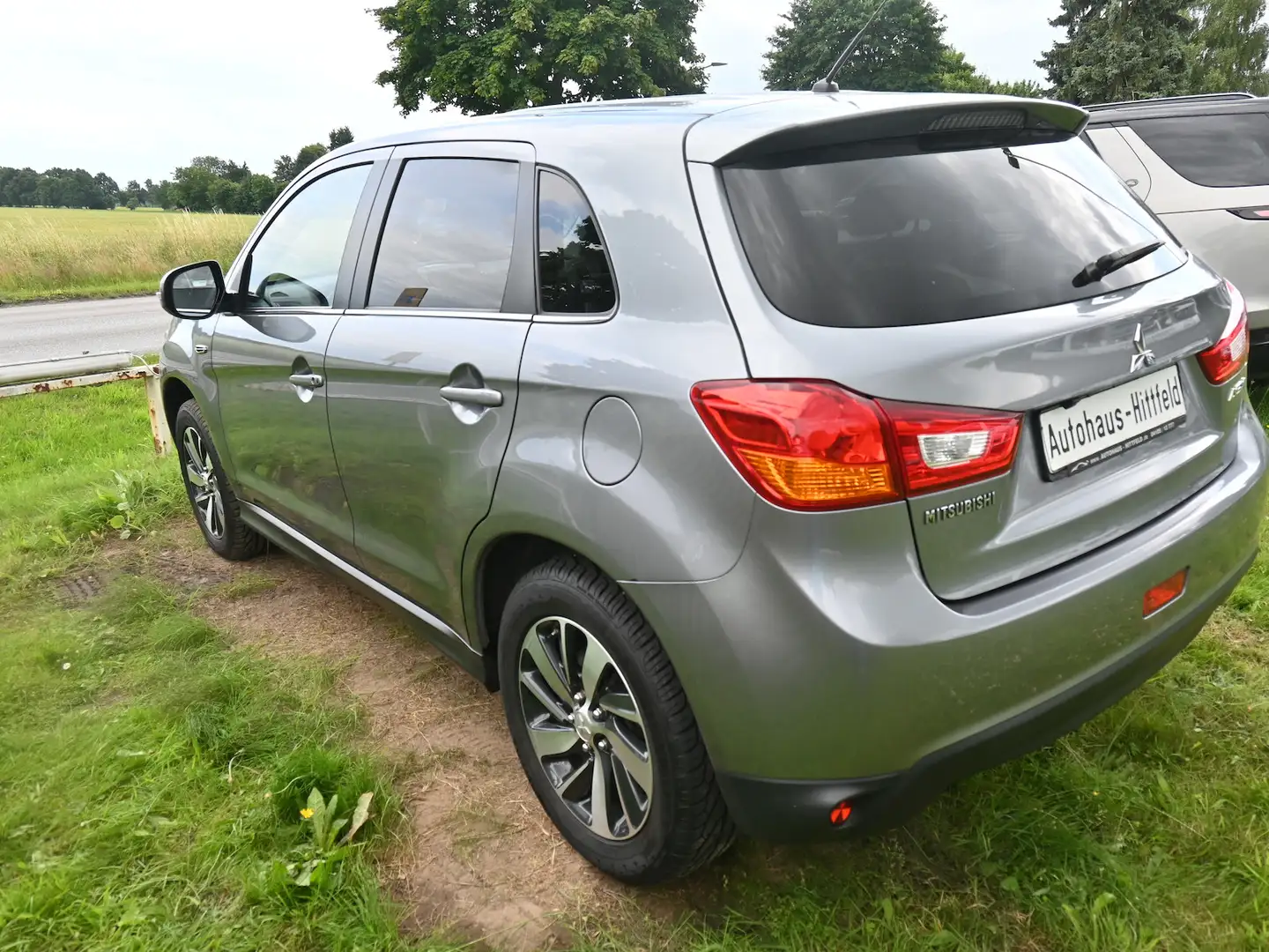 Mitsubishi ASX 2.2 DI-D*Comfort Edition*4WD Aut. DAB RFKam Gris - 2