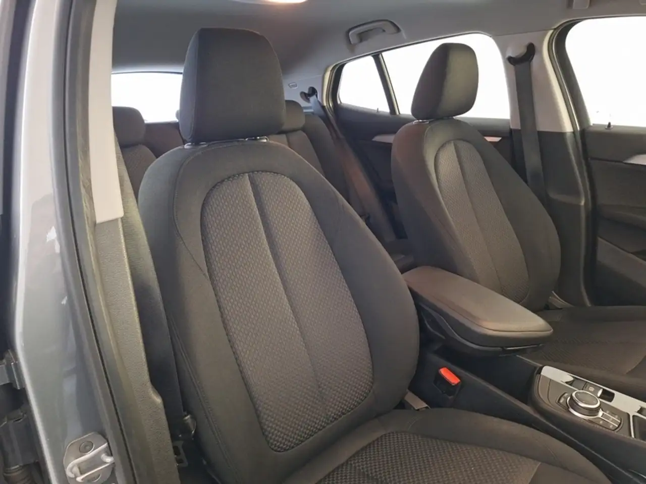 BMW X2 SDRIVE 16D BUSINESS X AUTO SUV 10