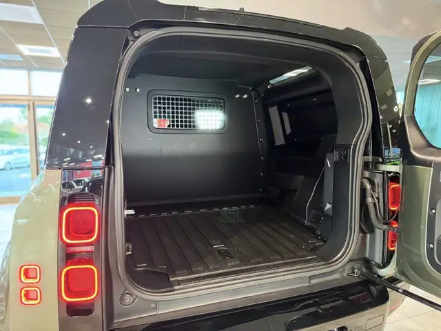 Land Rover Defender view 7