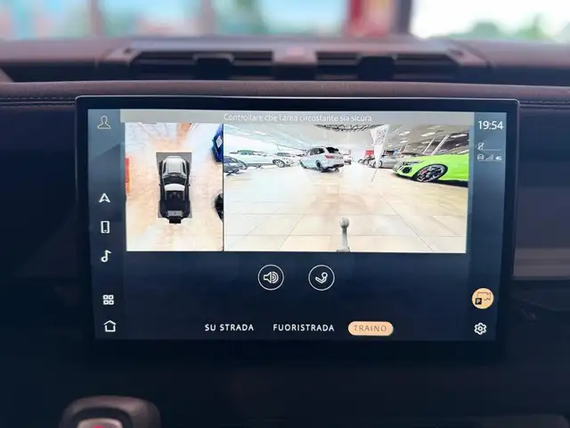Land Rover Defender view 11