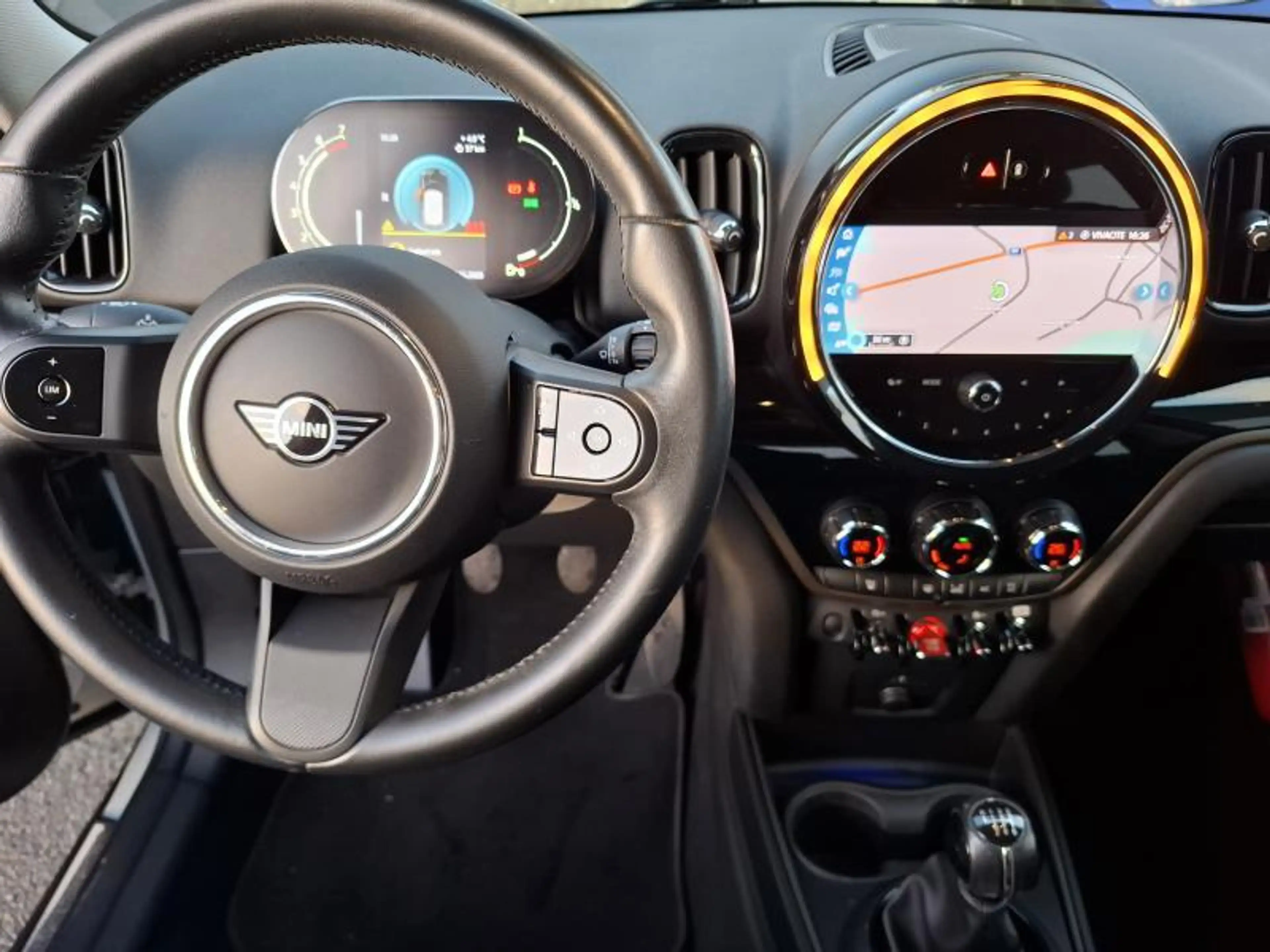 MINI Cooper Countryman 1.5i — photo 4