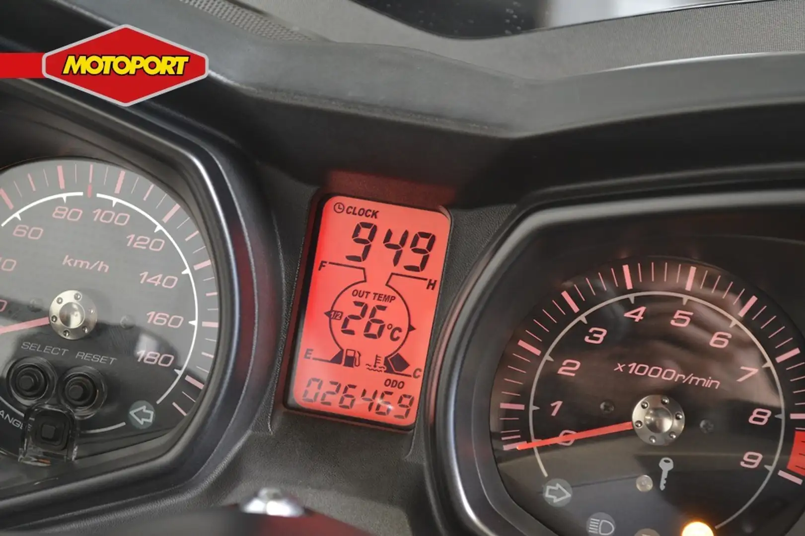 Yamaha X-Max 400 ABS Alb - 2