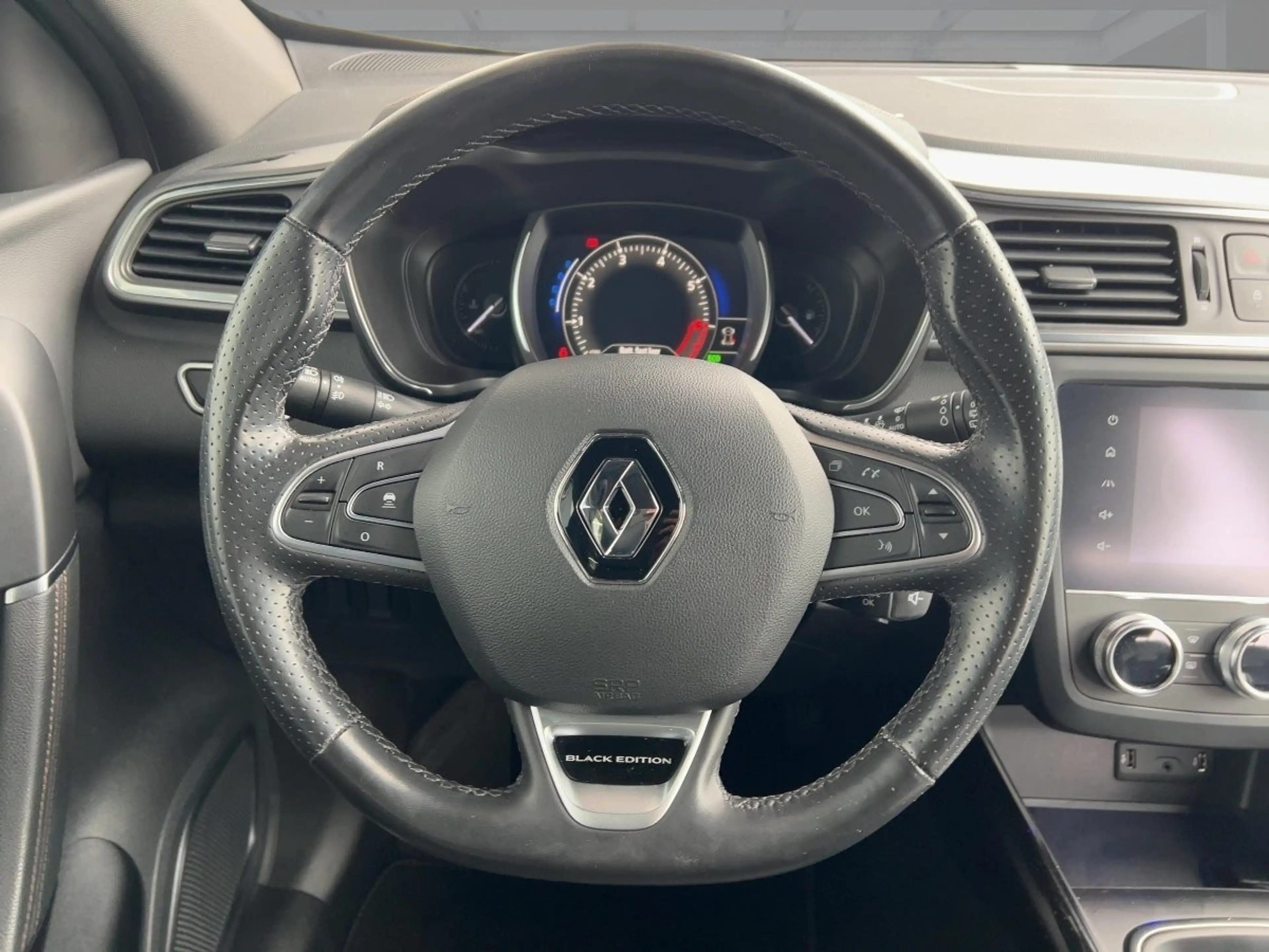 Renault Kadjar Black Edition TCe 140 EDC GPF Apple CarPlay — photo 11