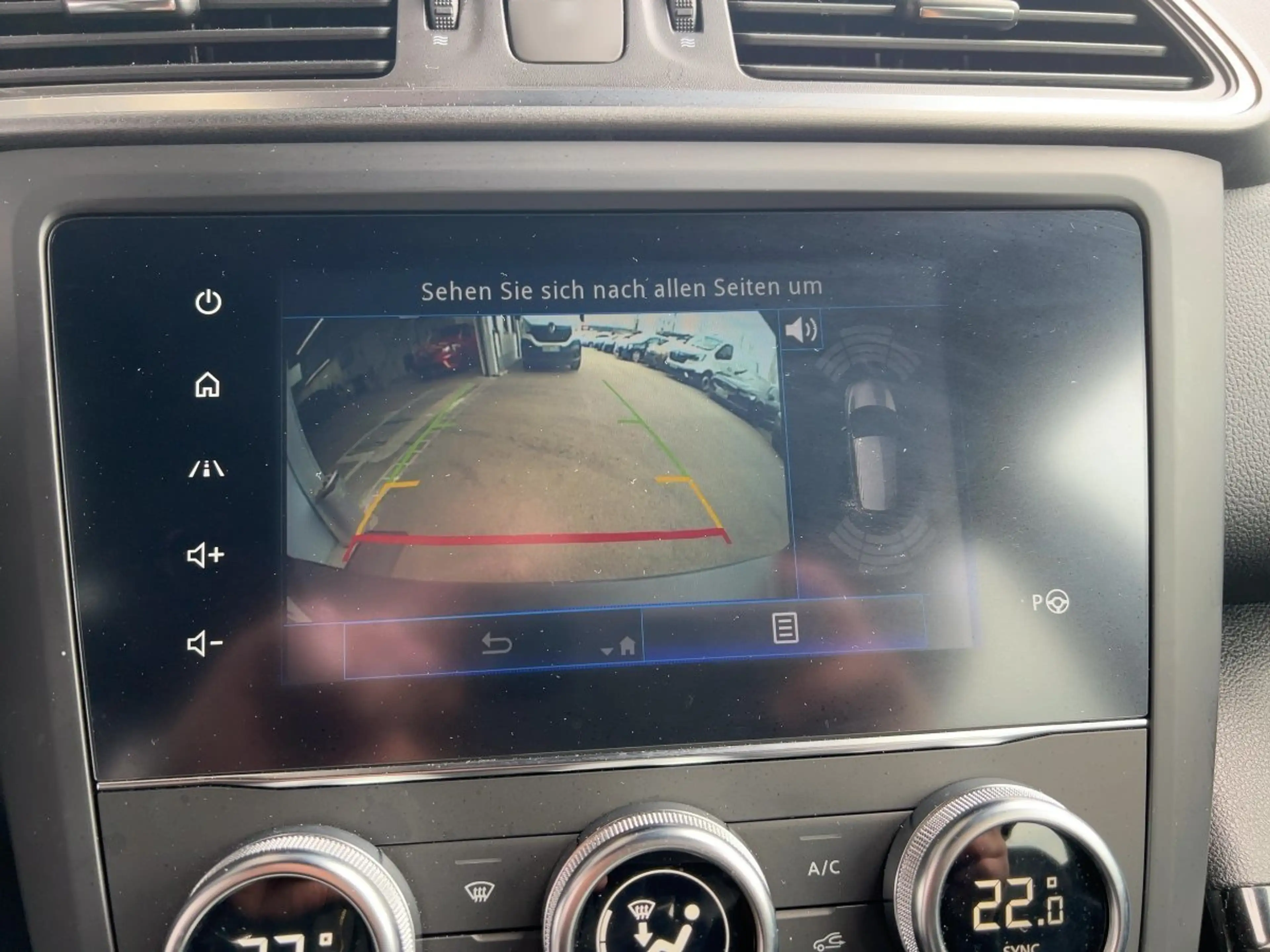 Renault Kadjar Black Edition TCe 140 EDC GPF Apple CarPlay — photo 13