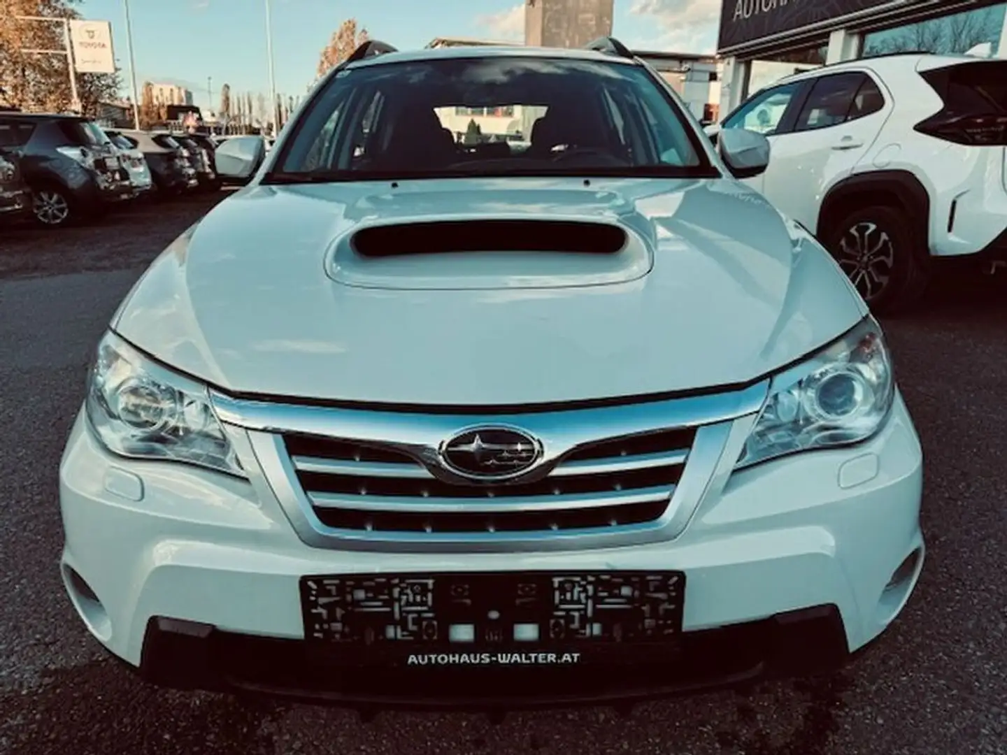 Subaru Impreza Hatchback 2,0D XV Allrad Weiß - 2