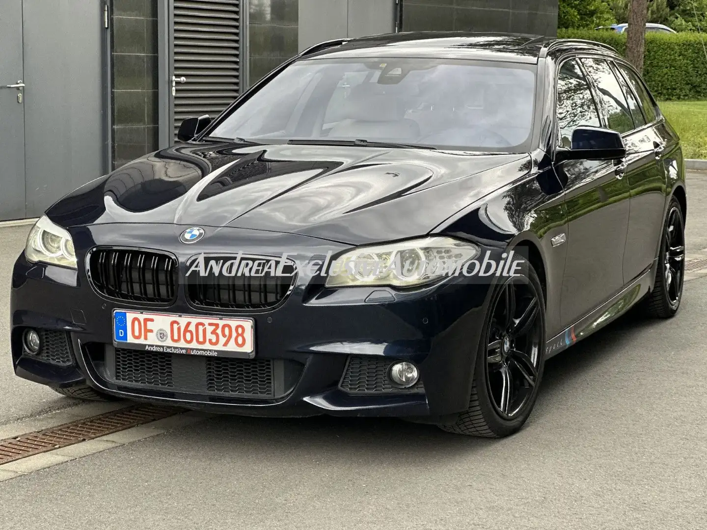 BMW 530 dA  xDrive Touring M Sport GARANTIE Topzustan Bleu - 2