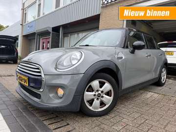 5-Deurs 1.5 Cooper 2DE EIG. CLIMA NAVI NAP APK 3-2