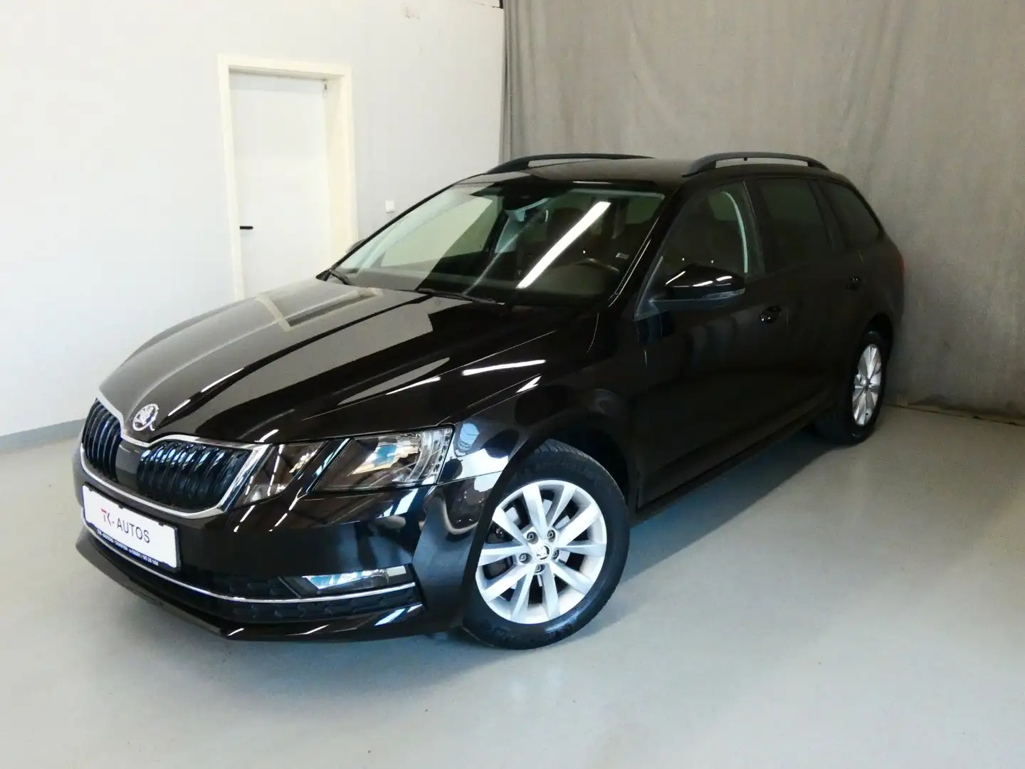 Skoda Octavia C. 1.5 TSI Style,1.Hand,Navi,Leder,ViCo Noir - 1