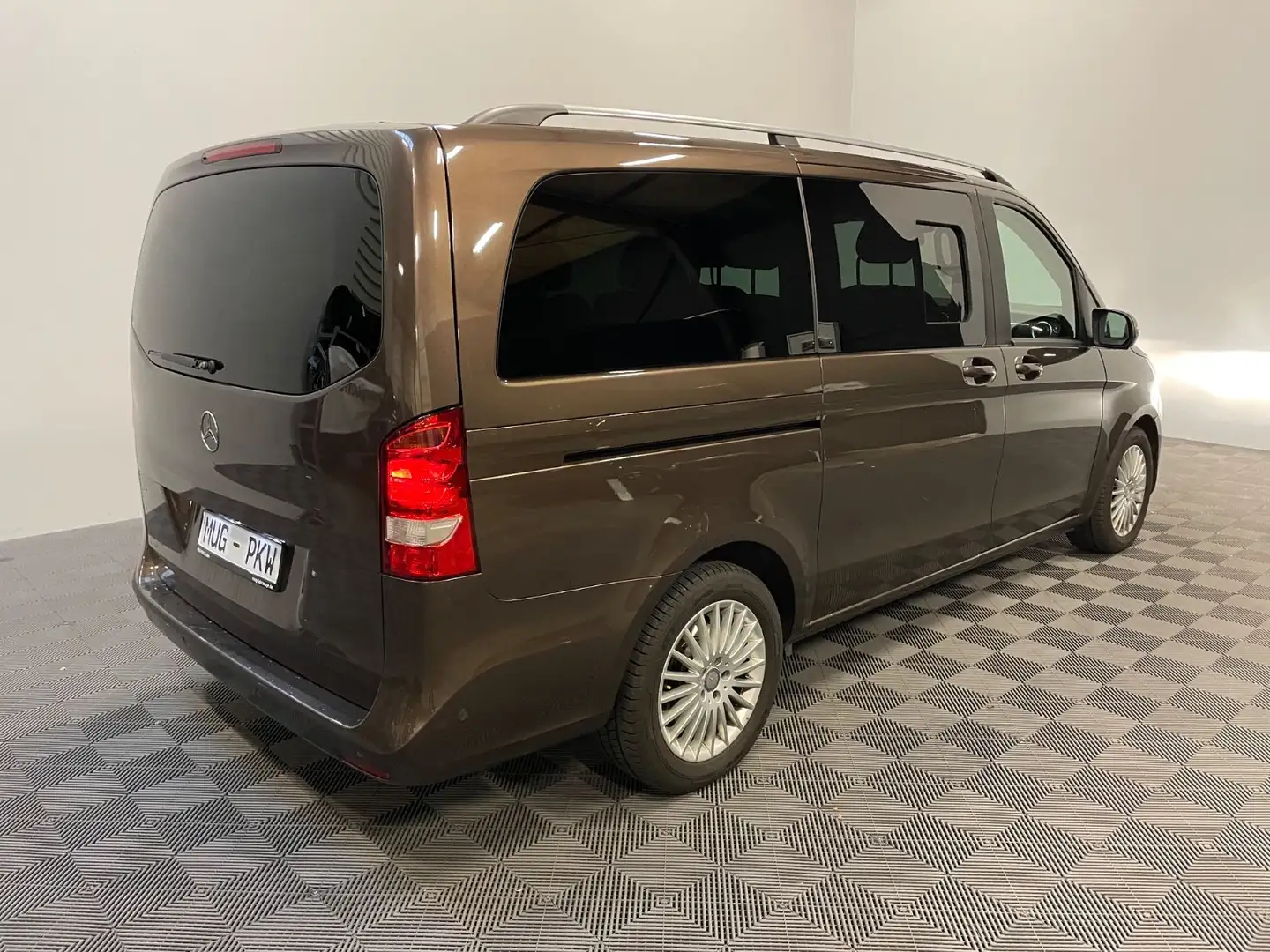 Mercedes-Benz V 220 d EDITION lang* 6Sitze-Kamera-Navigation* Braun - 2