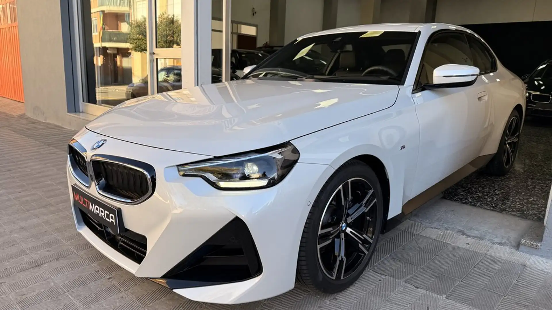 BMW 218 218i M Sport Blanc - 1