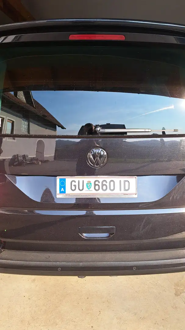 Volkswagen T6 Multivan Multivan Highline 2,0 TDI 4Motion BMT DSG Highline Schwarz - 2