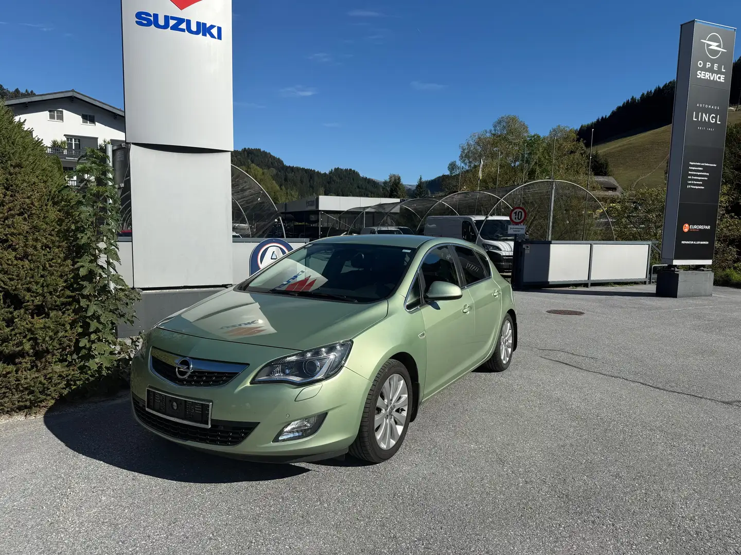 Opel Astra Astra 1,3 Ecotec CDTI Ecoflex Cosmo Grün - 1