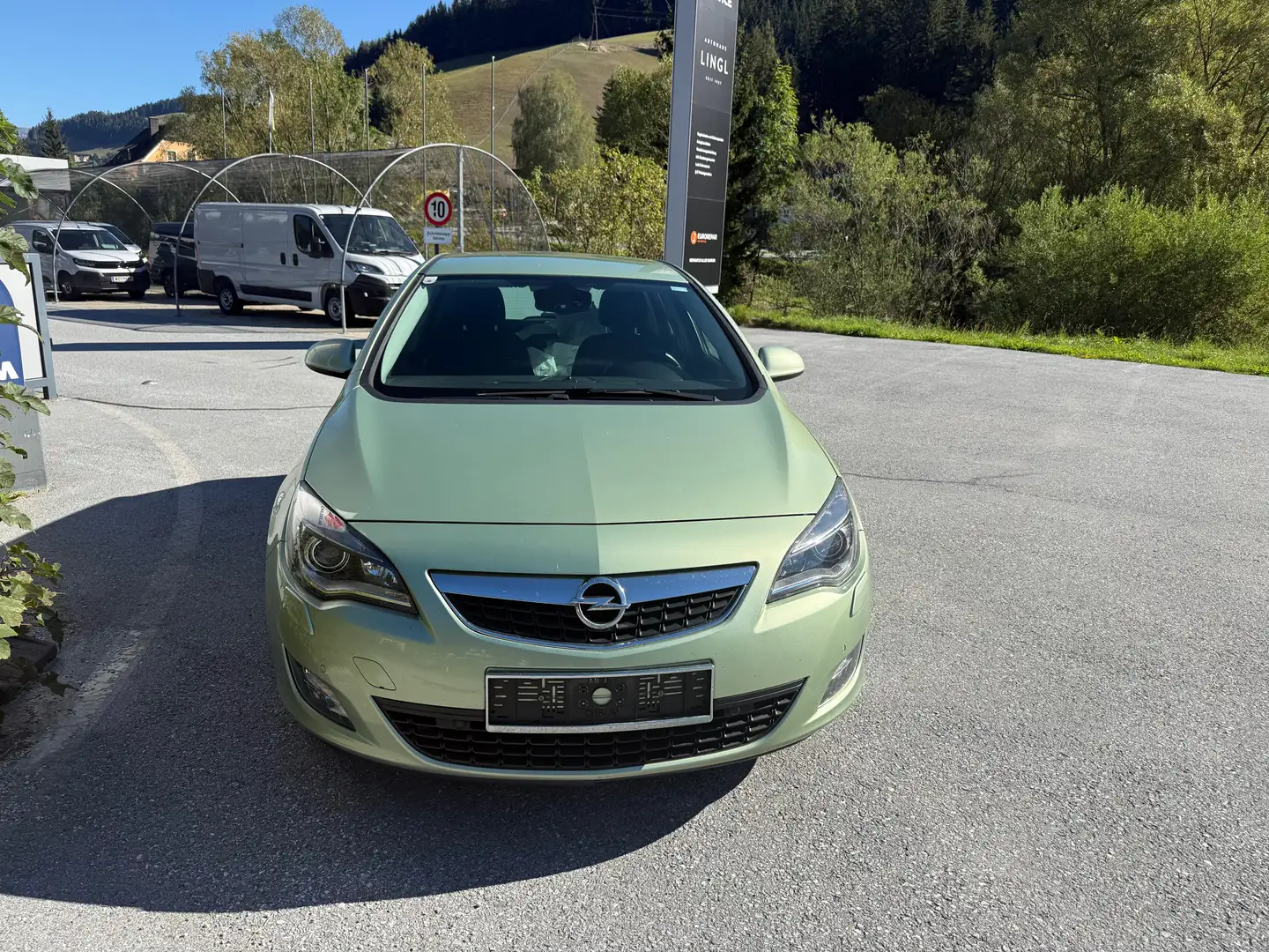 Opel Astra Astra 1,3 Ecotec CDTI Ecoflex Cosmo Grün - 2