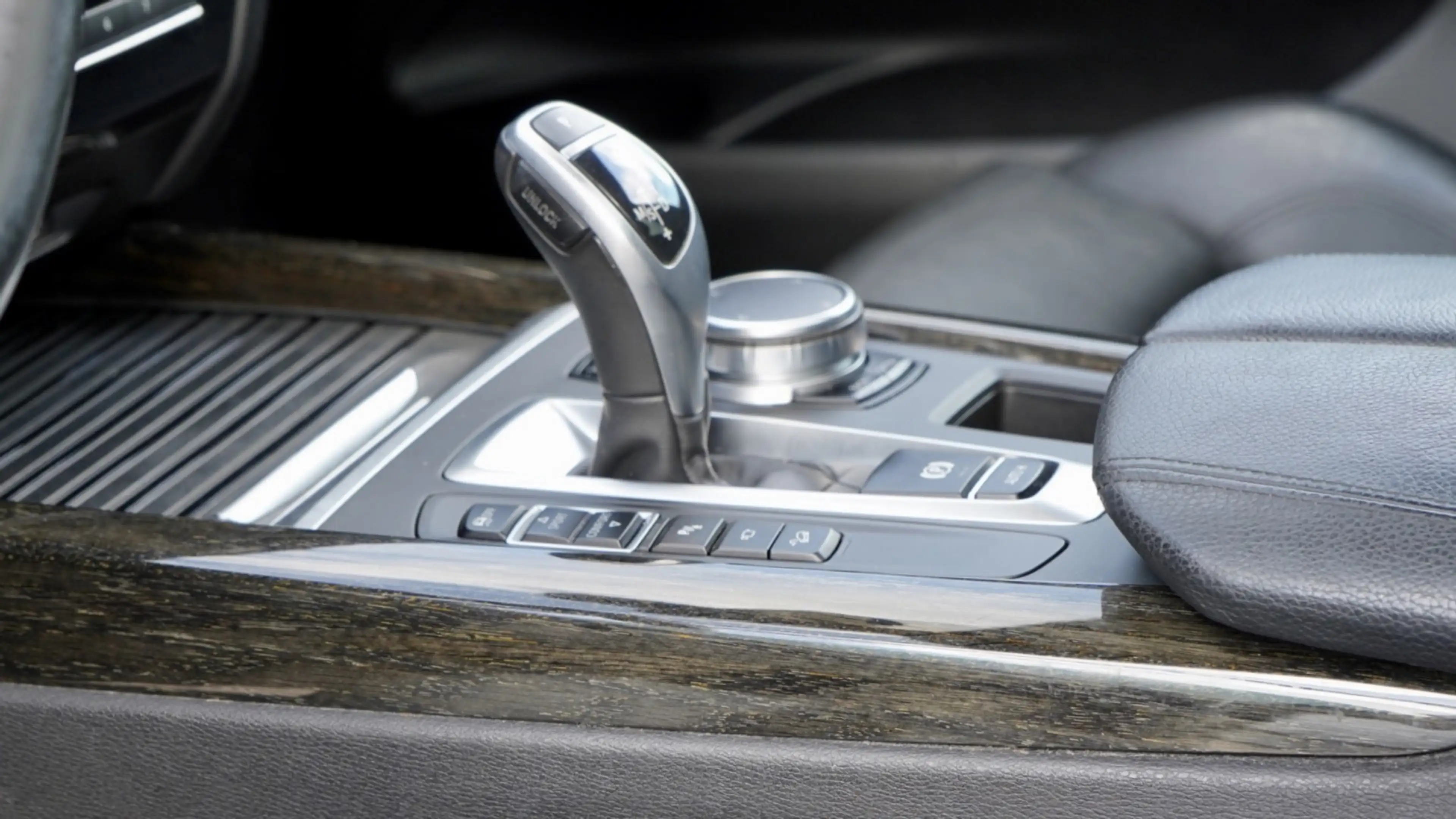 BMW X5 XDrive40d High Executive 7p. — photo 7