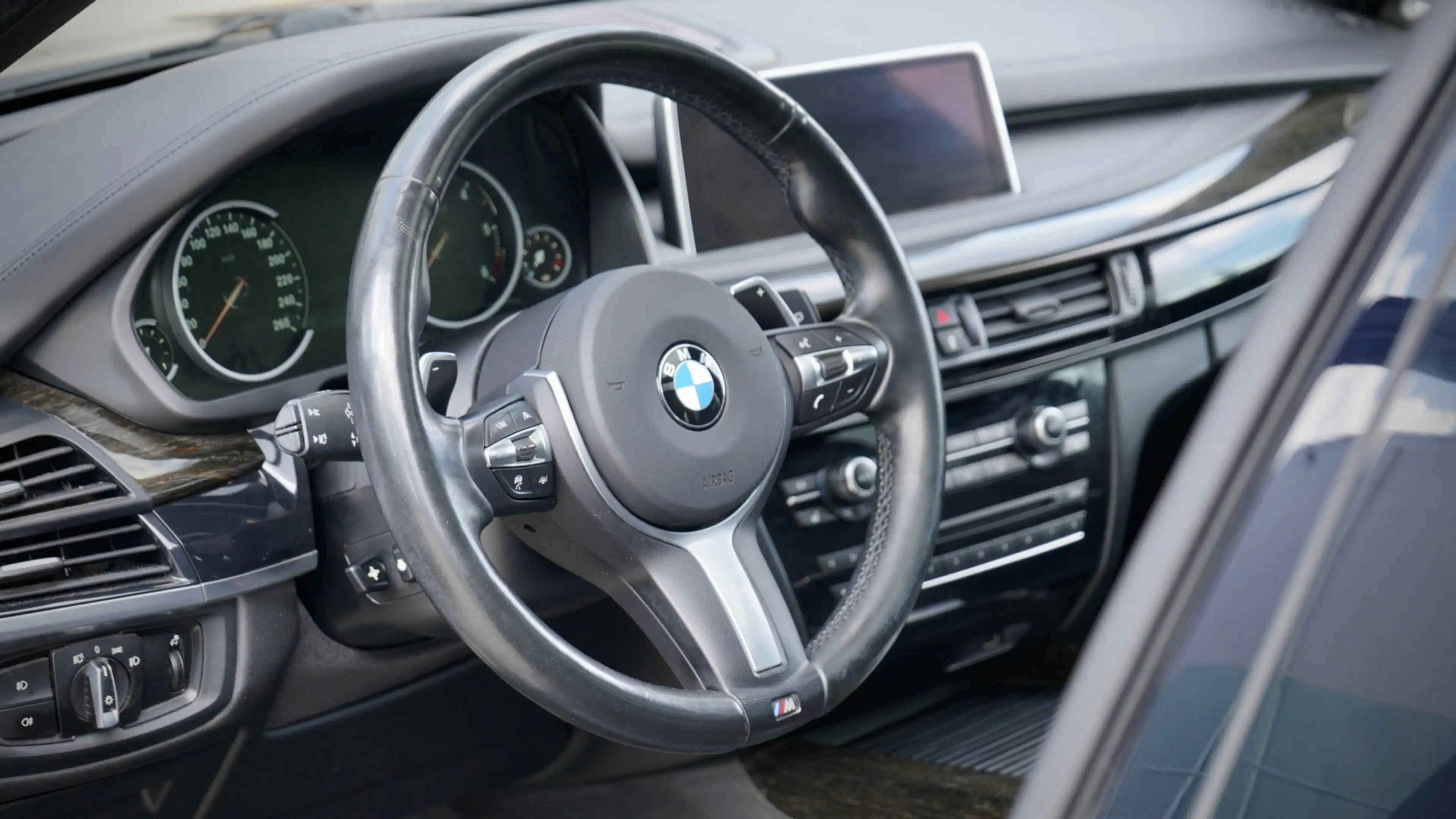 BMW X5 XDrive40d High Executive 7p. — photo 6
