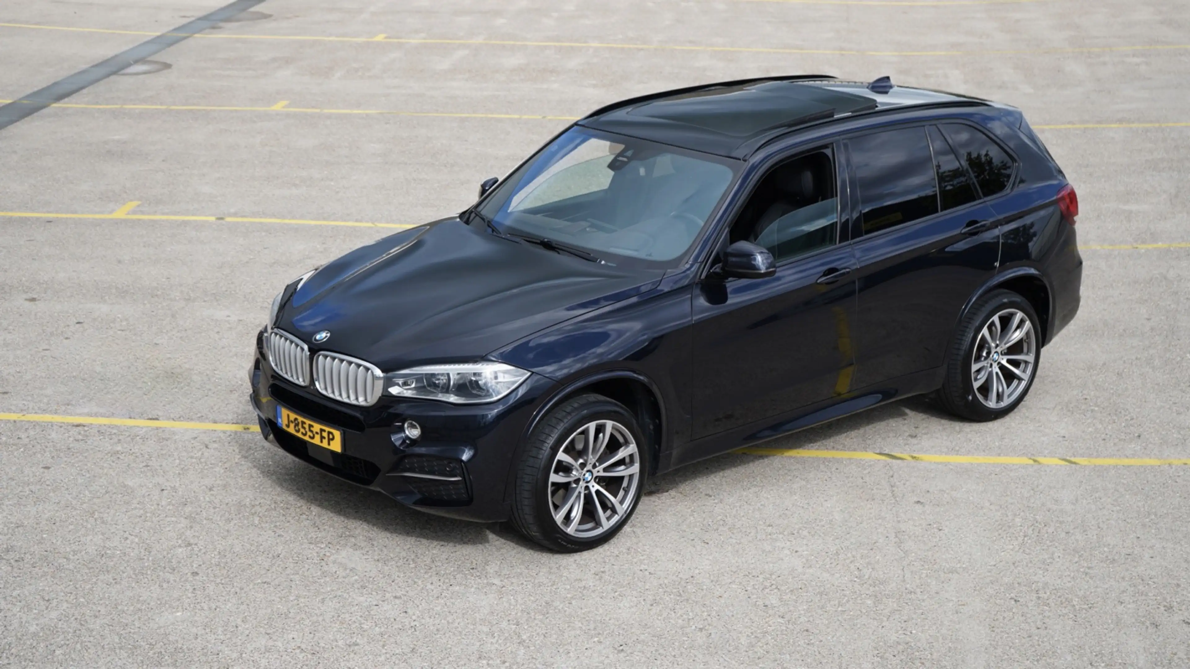 BMW X5 XDrive40d High Executive 7p. — photo 14