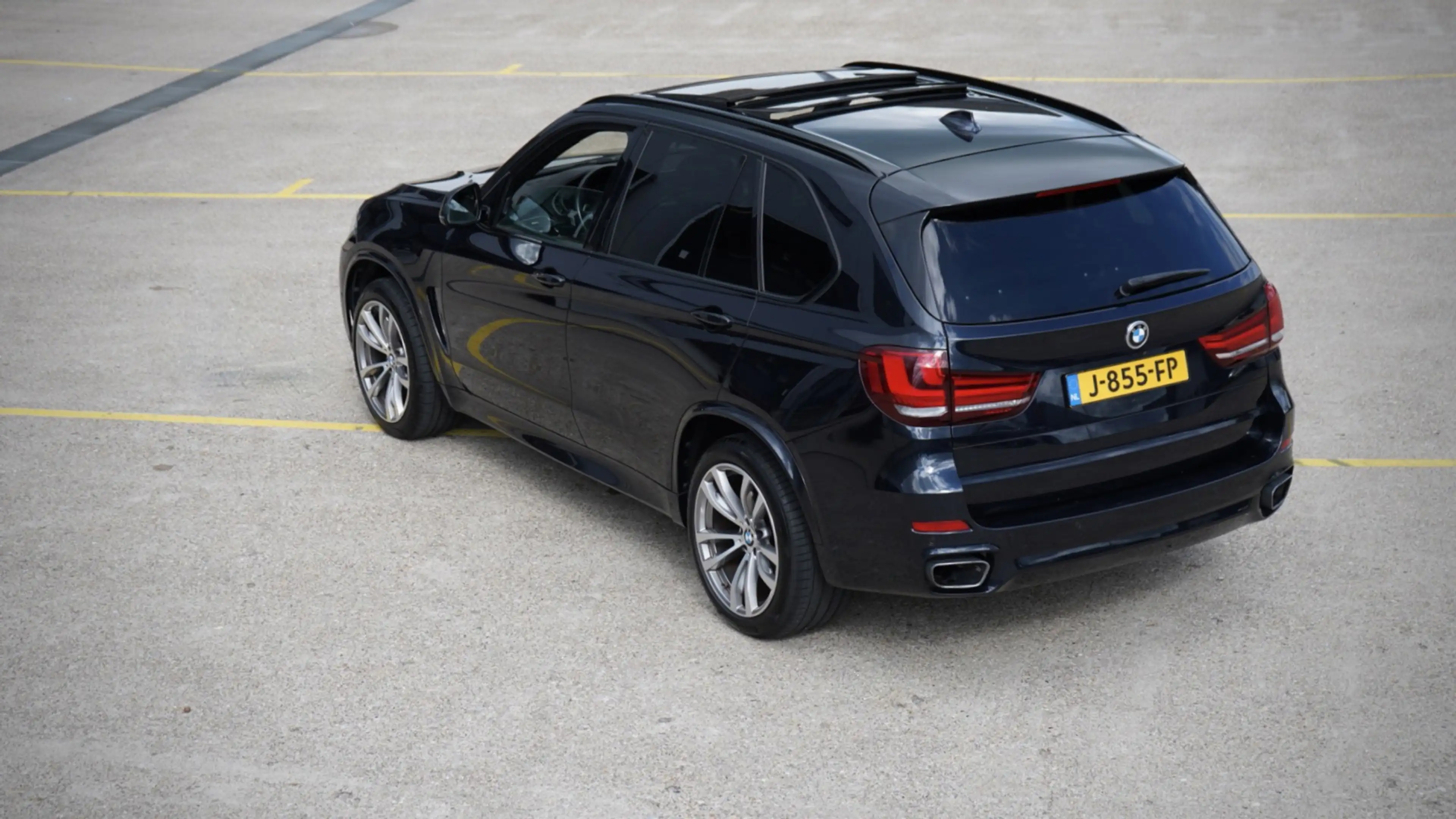 BMW X5 XDrive40d High Executive 7p. — photo 9