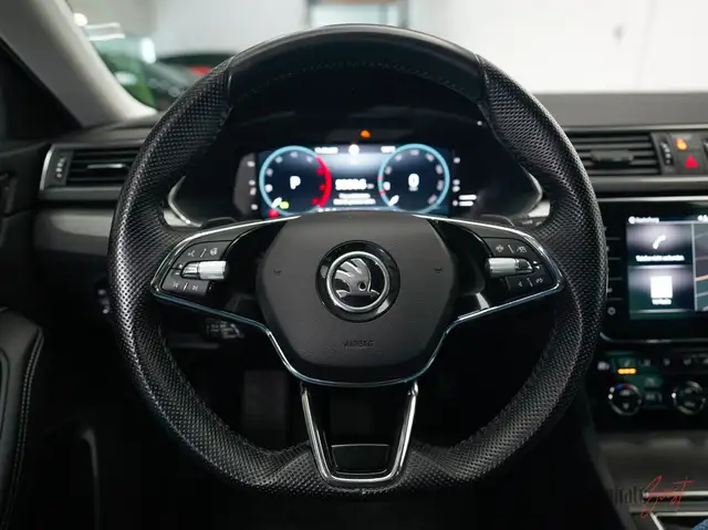 Skoda Superb view 14