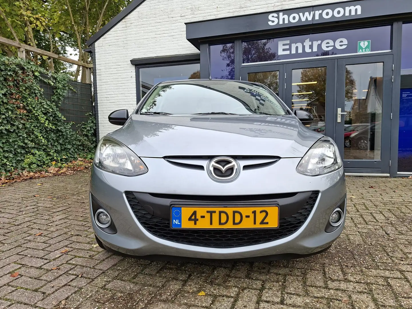 Mazda 2 1.3 Hanabi Gris - 2