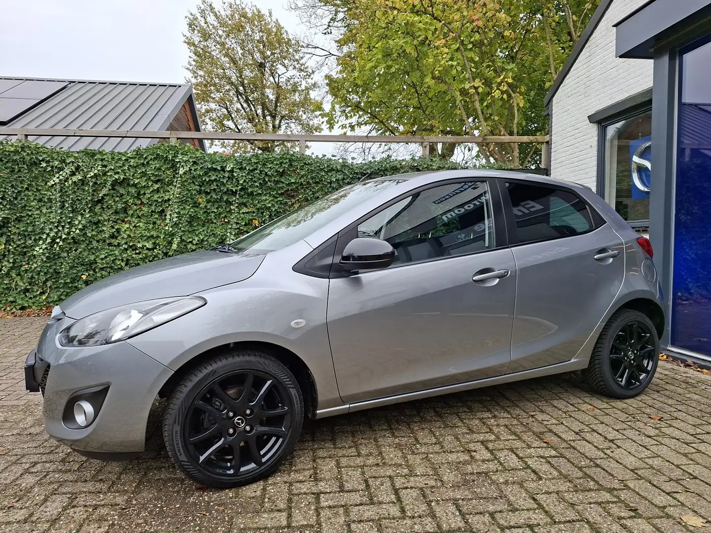 Mazda 2 1.3 Hanabi Gris - 1