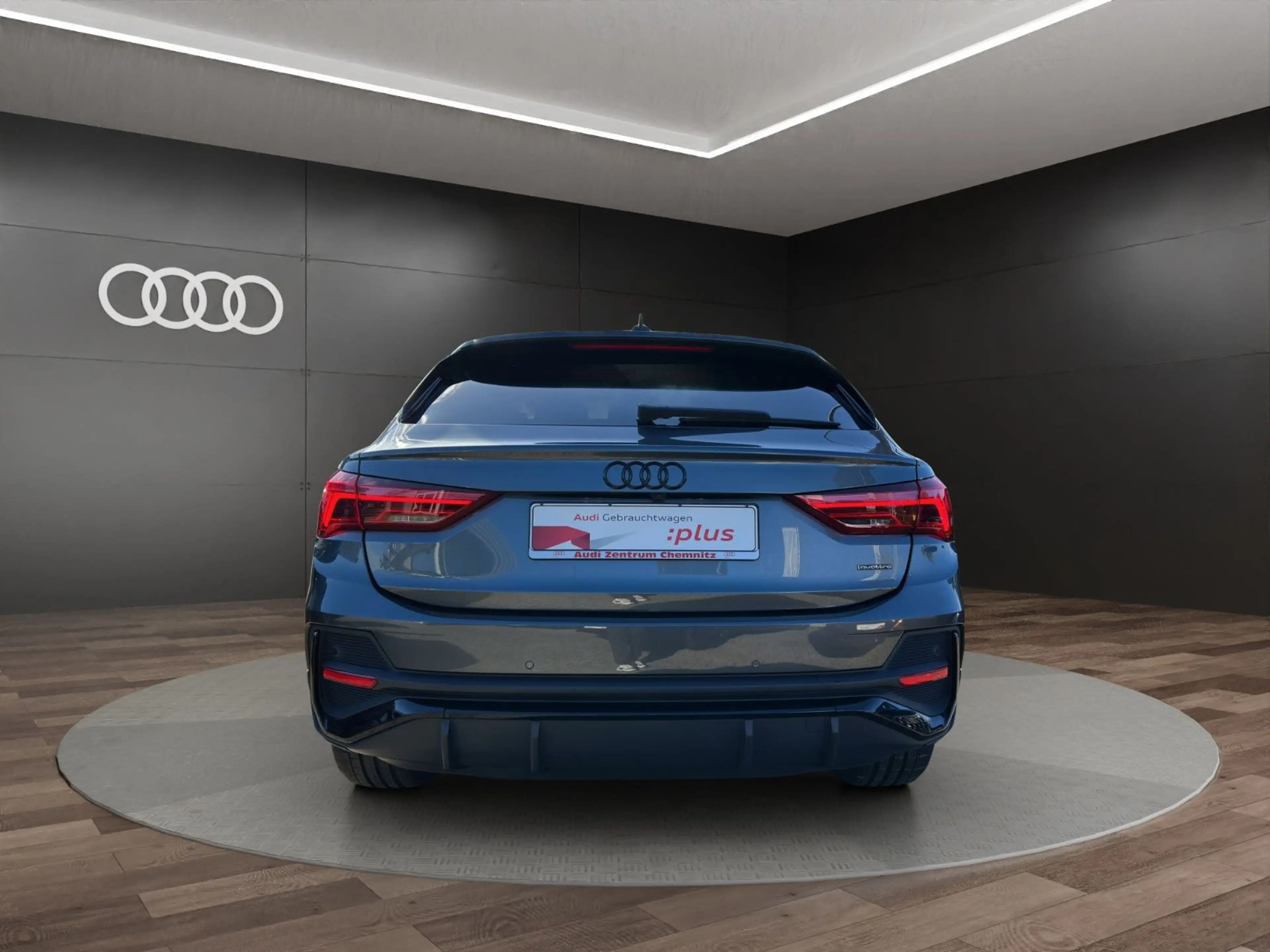 Audi Q3 Sportback 40 TFSI qu.S tr. S LINE+MATRIX+AHZV — photo 5