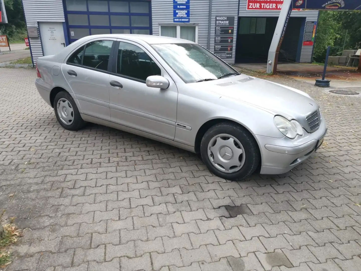 Mercedes-Benz C 200 CDI  Automatik Klima 2 Hand  Preis inkl Neu Tüv Grau - 2