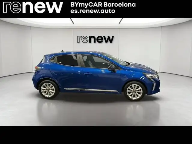 Renault Clio view 2