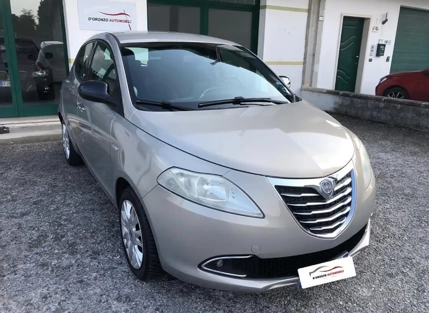 Lancia Ypsilon 1.2 BENZINA-GARANZIA 12 MESI - 1