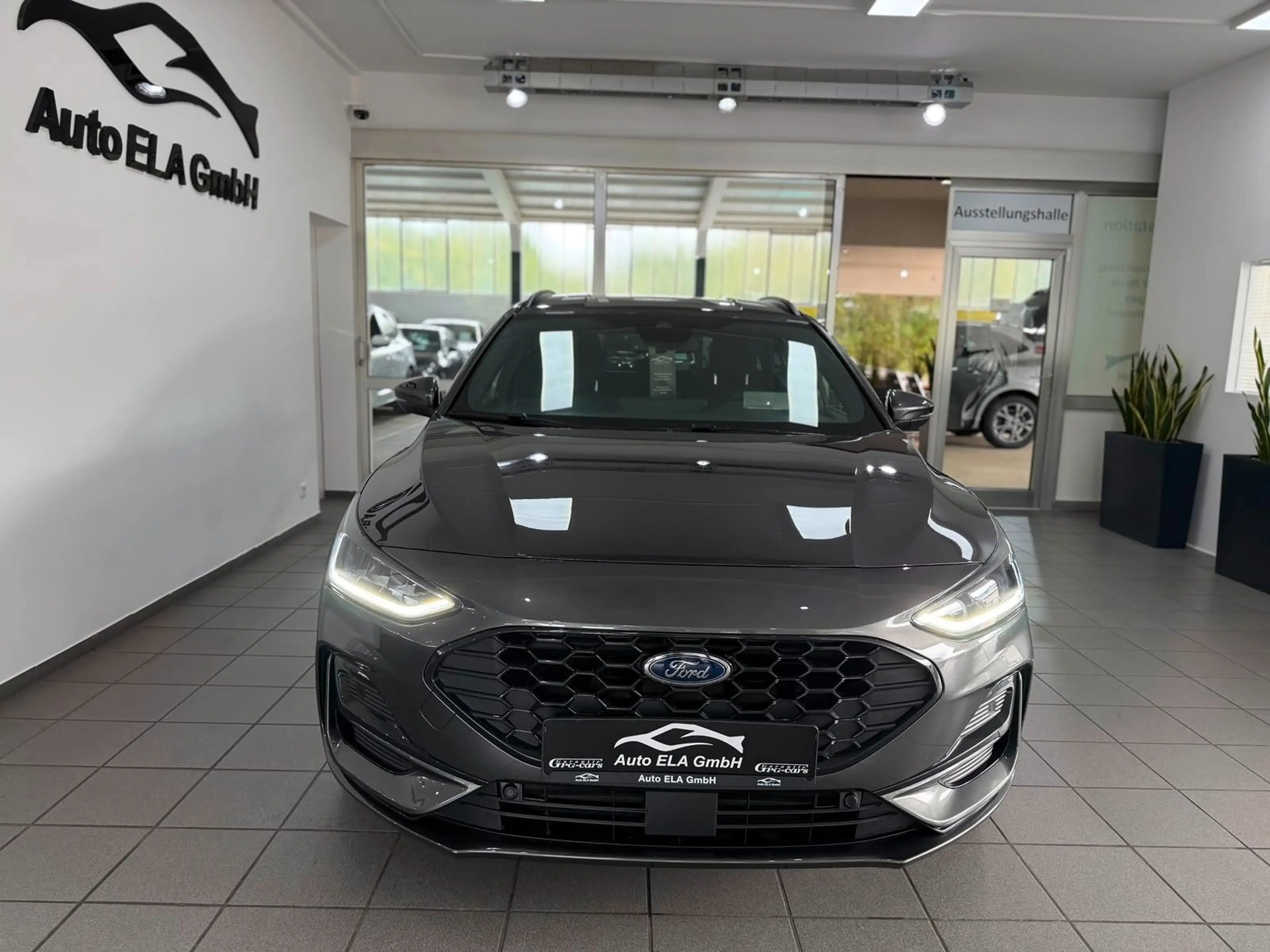 Ford Focus Turnier ST-Line X 1.Hand|AHK|Kamera|Navi — photo 8