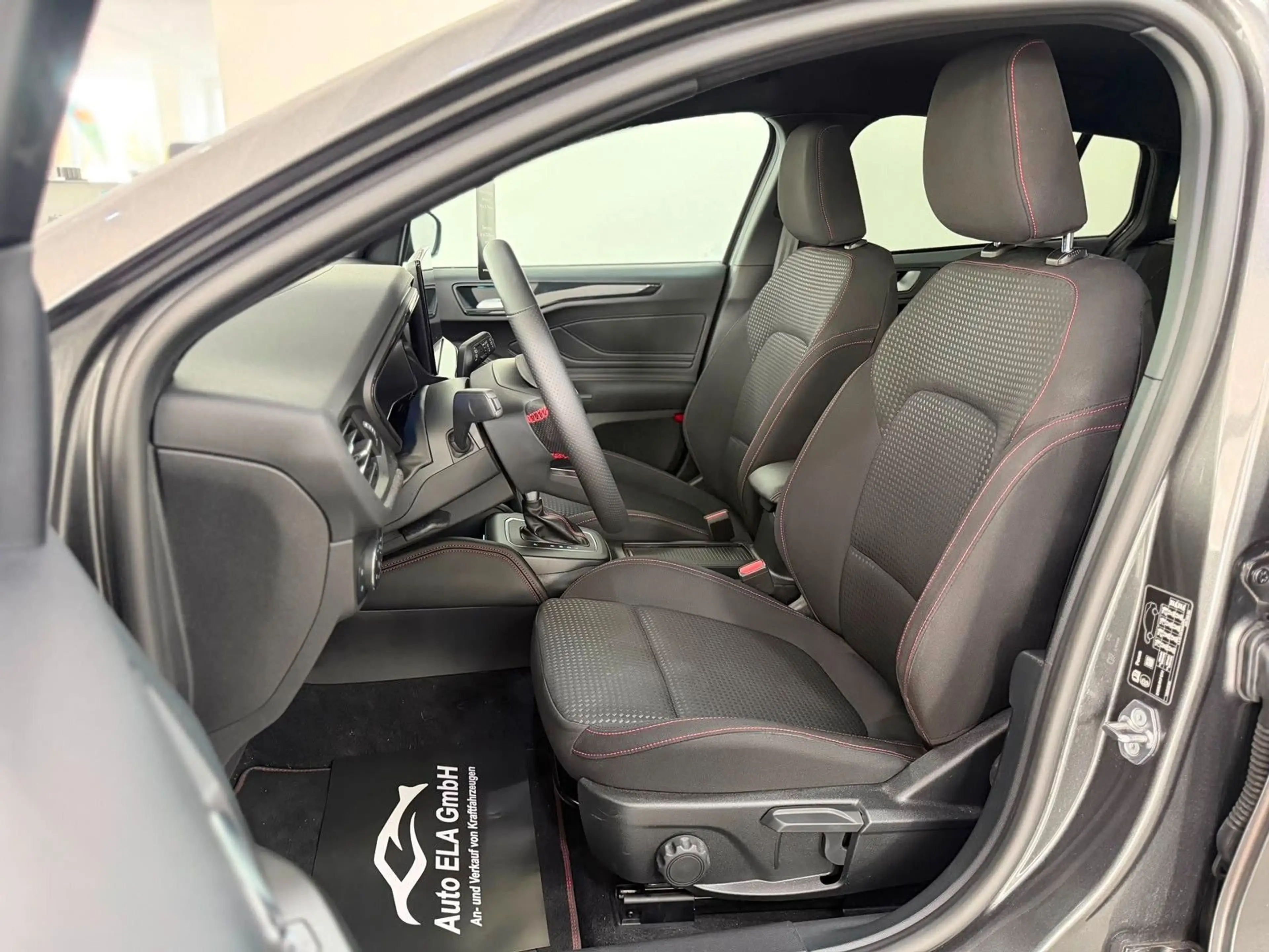 Ford Focus Turnier ST-Line X 1.Hand|AHK|Kamera|Navi — photo 15
