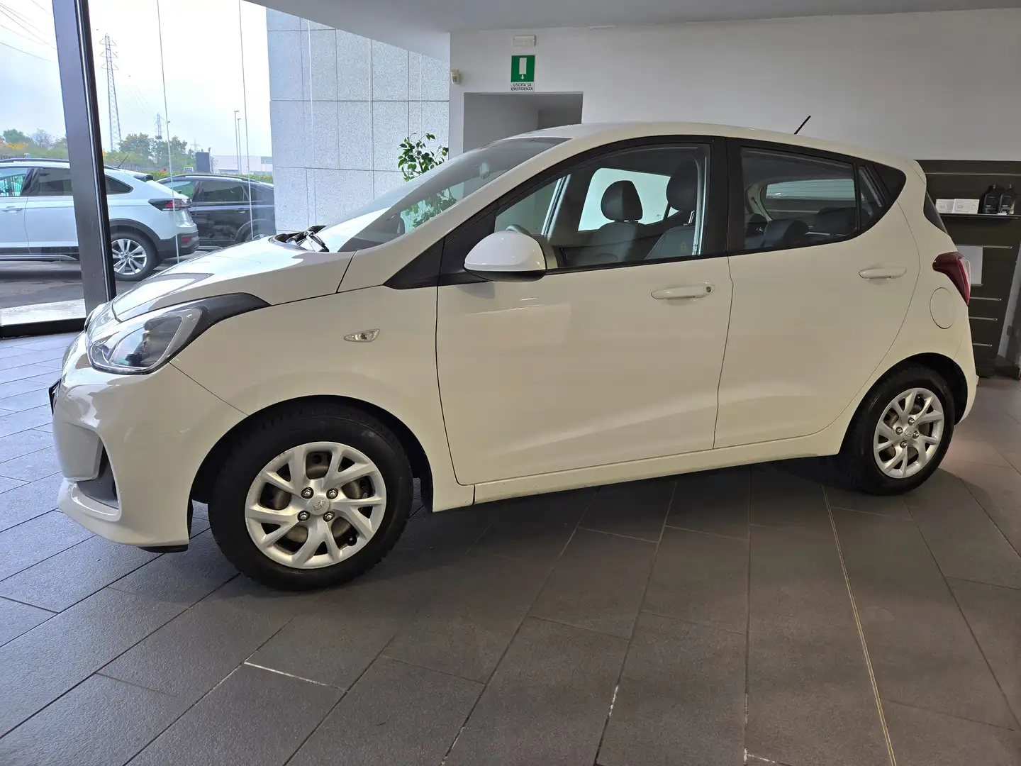 Hyundai i10 i10 II 2017 1.0 Style Blanc - 2