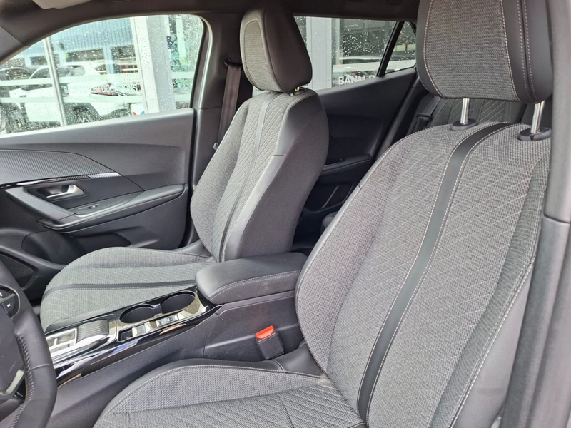 Peugeot 2008 1.2 PURETECH ALLUREPACK AUTOMAAT 130PK AIRCO NAVI — photo 6