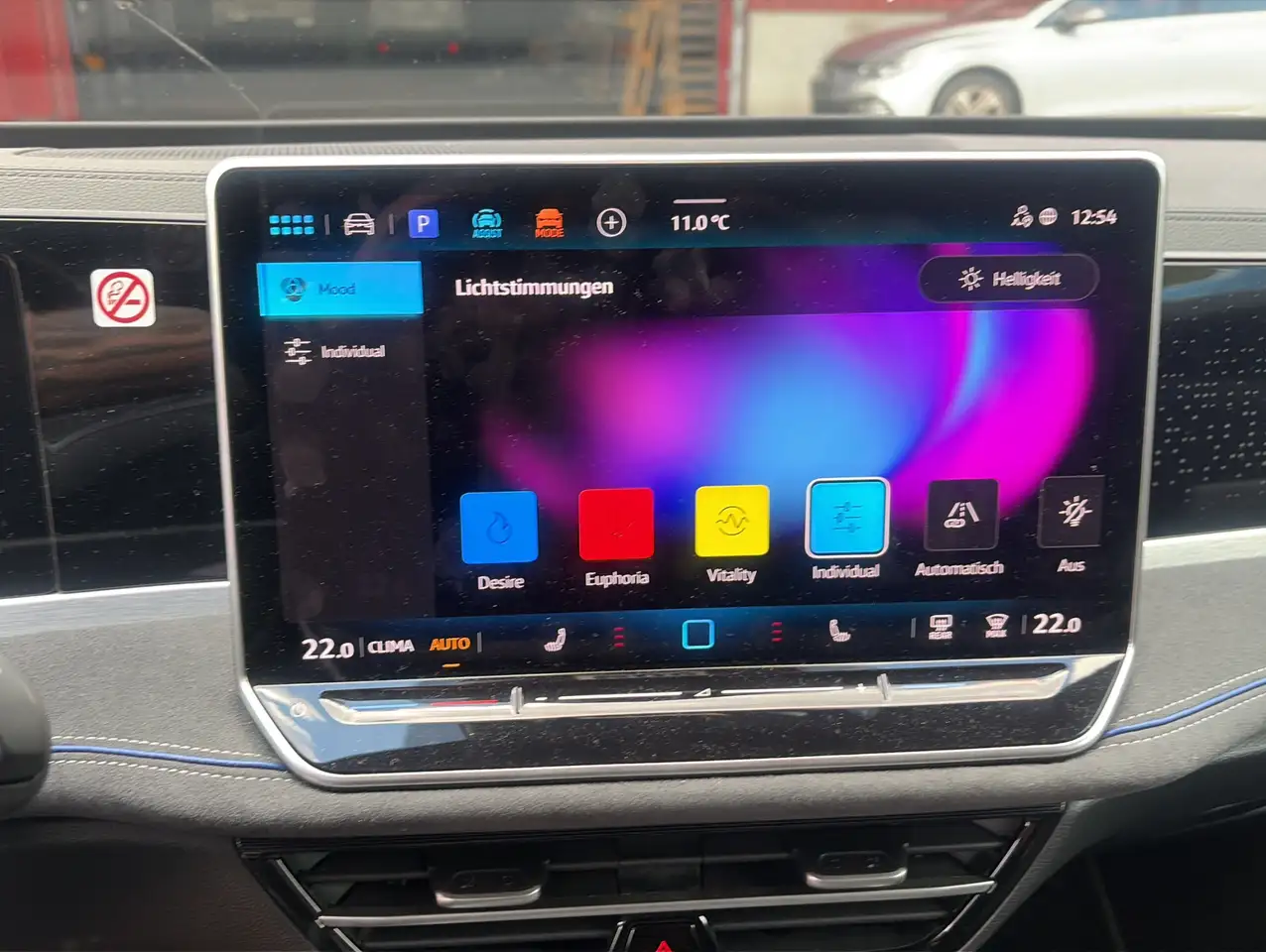 Volkswagen Passat Variant 2.0 TDI DSG R Line*KeyGo*IQ Light 11
