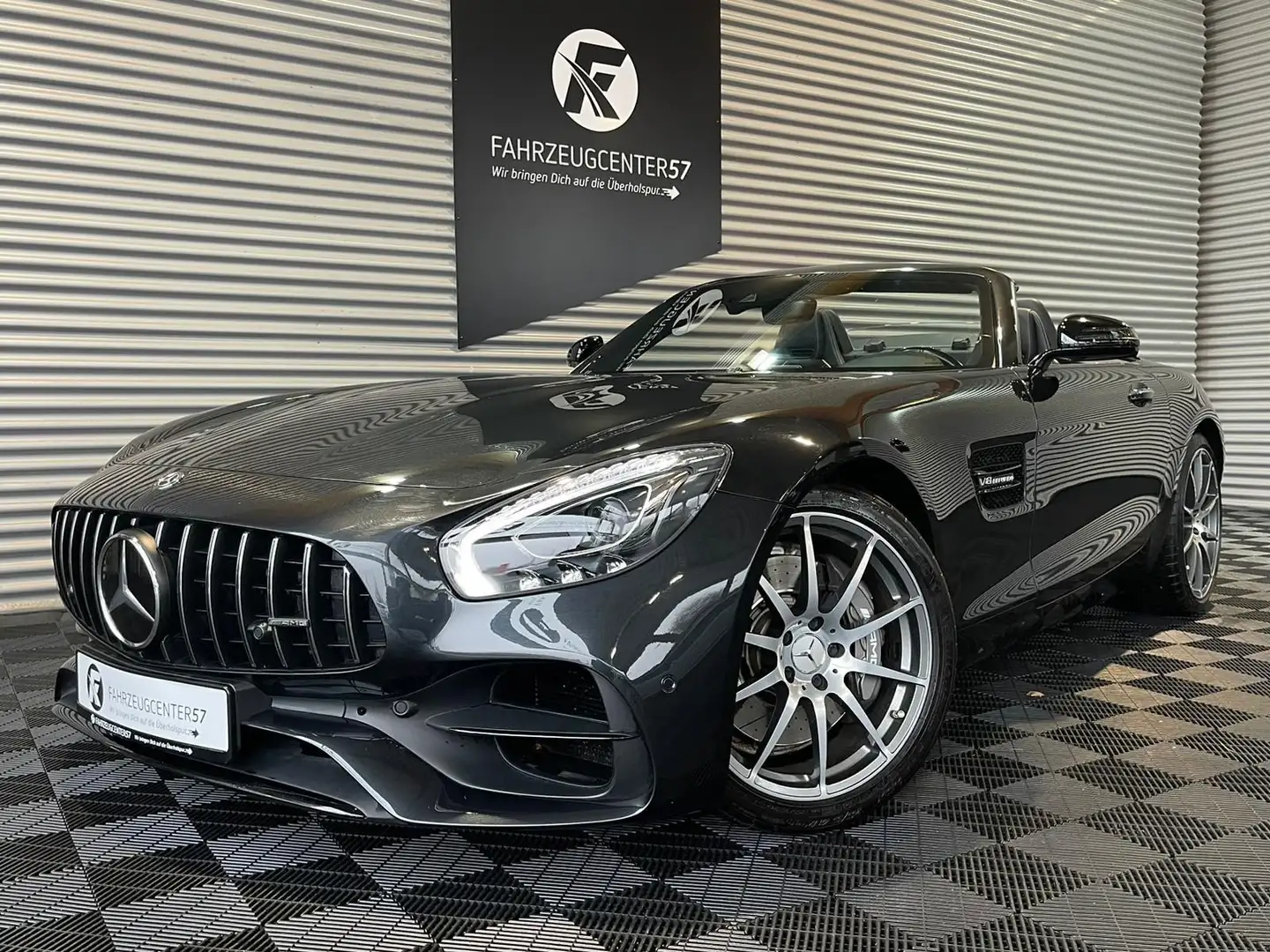 Mercedes-Benz AMG GT 4.0 V8 Roadster/BURMESTER/PDC/RFK/ACC Schwarz - 1