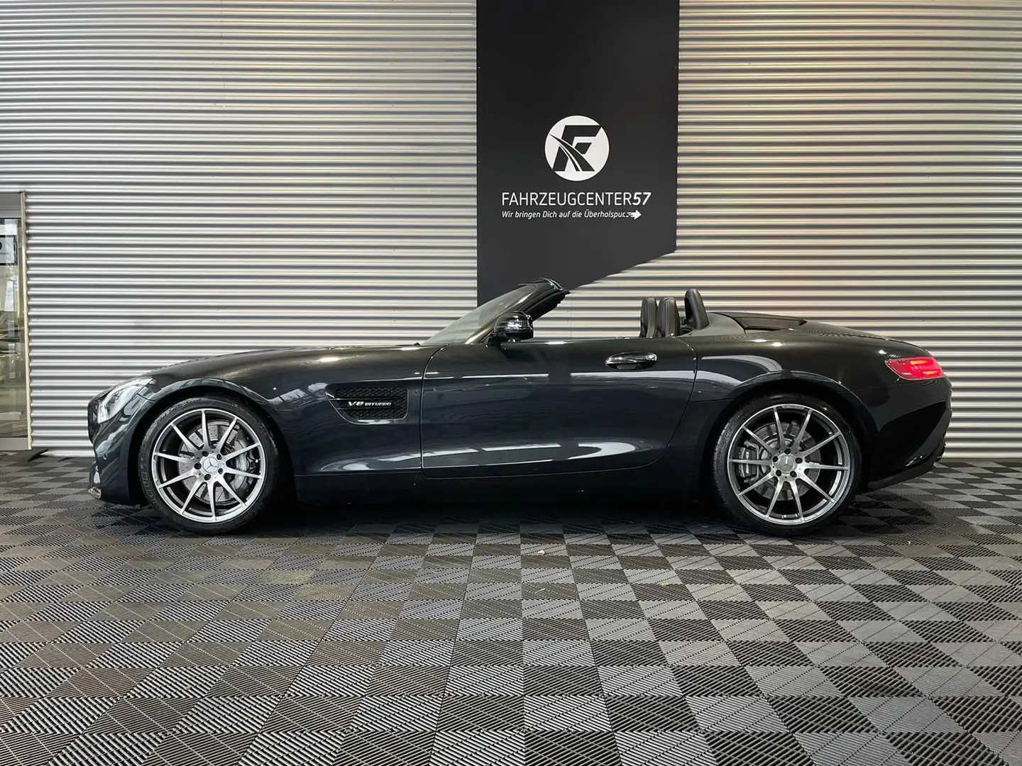 Mercedes-Benz AMG GT 4.0 V8 Roadster/BURMESTER/PDC/RFK/ACC Schwarz - 2