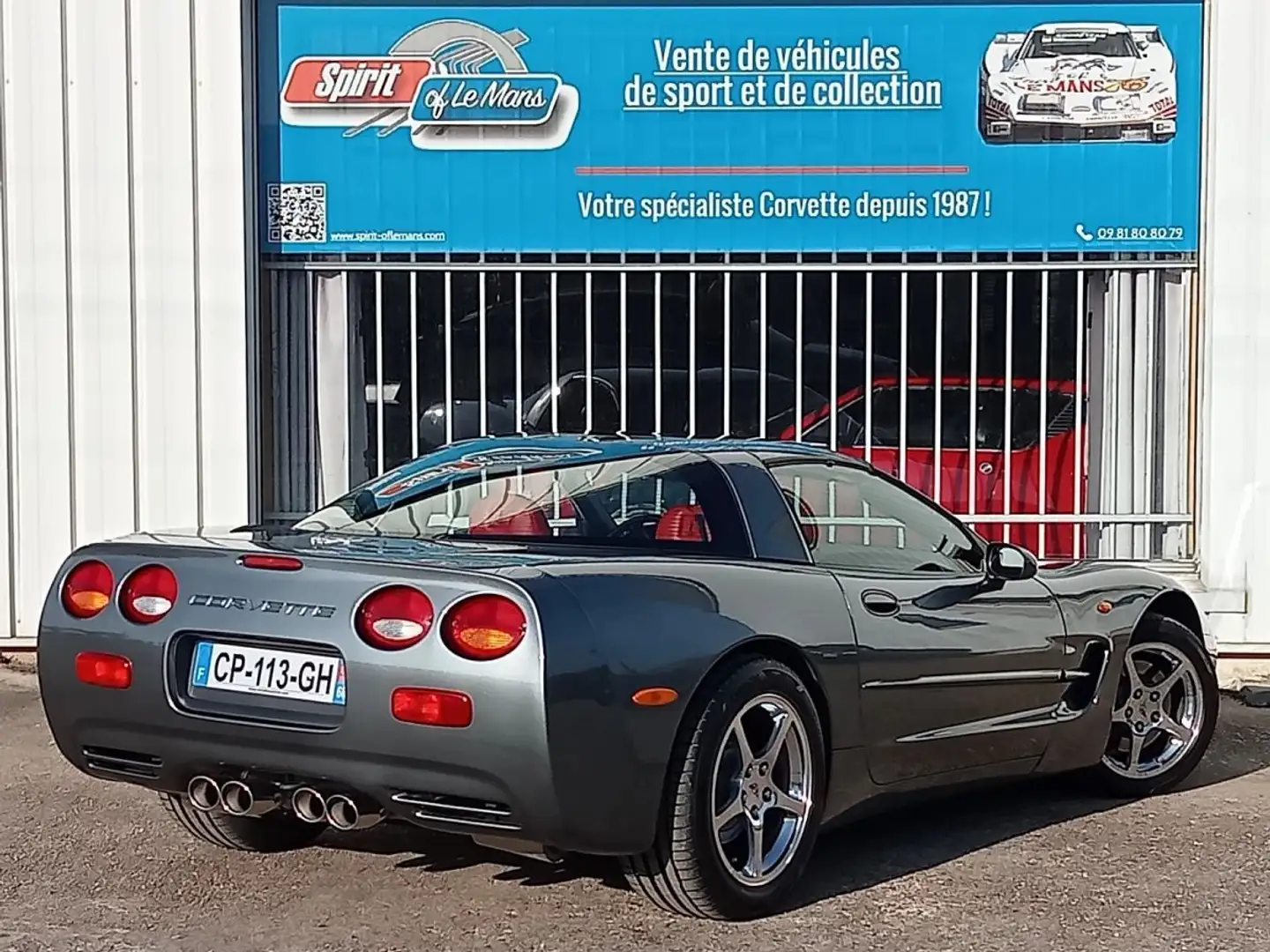Chevrolet Corvette coupe 2003 (50th) Medium Spiral Gray. - 2