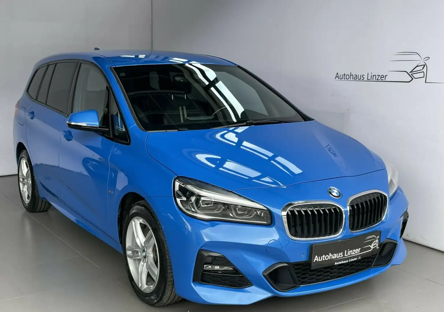 BMW 220 d xDrive M 7-Sitzer *LED*PANO*MEMO*CAM*AmbientB Blau - 1