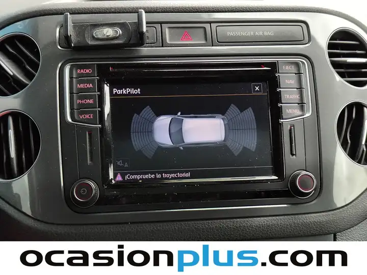 Volkswagen Tiguan 2.0 TDI BMT T1 Sport 4x2 (2015) 2015, foto 9
