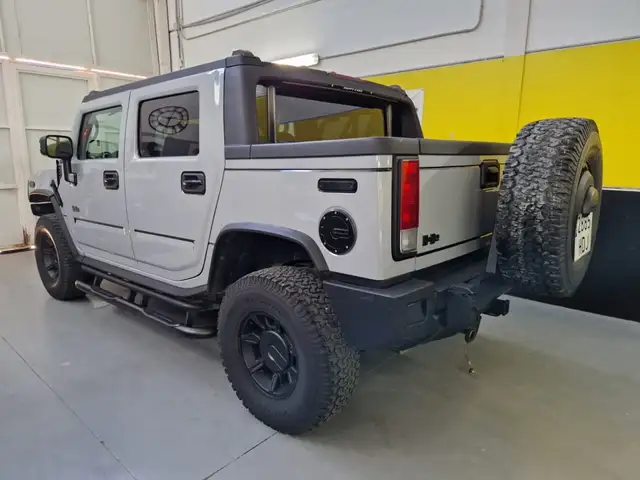 HUMMER H2 V8