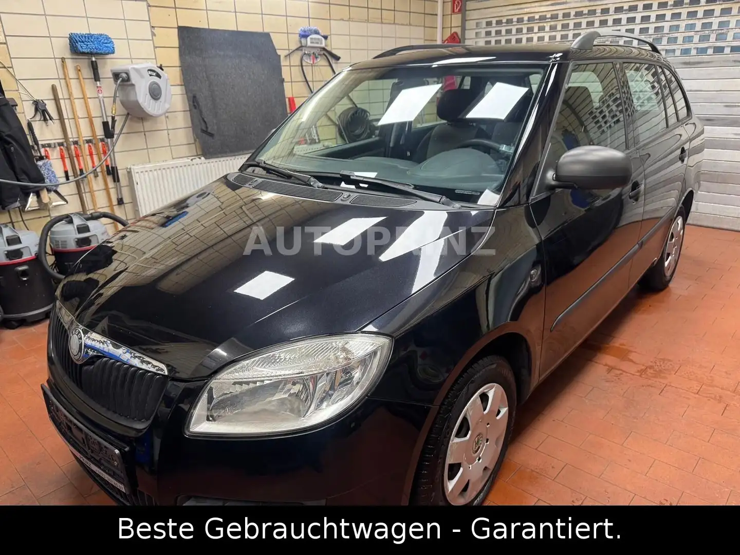 Skoda Fabia Combi Ambiente*AHK*Climatic*Gepflegt* Nero - 2
