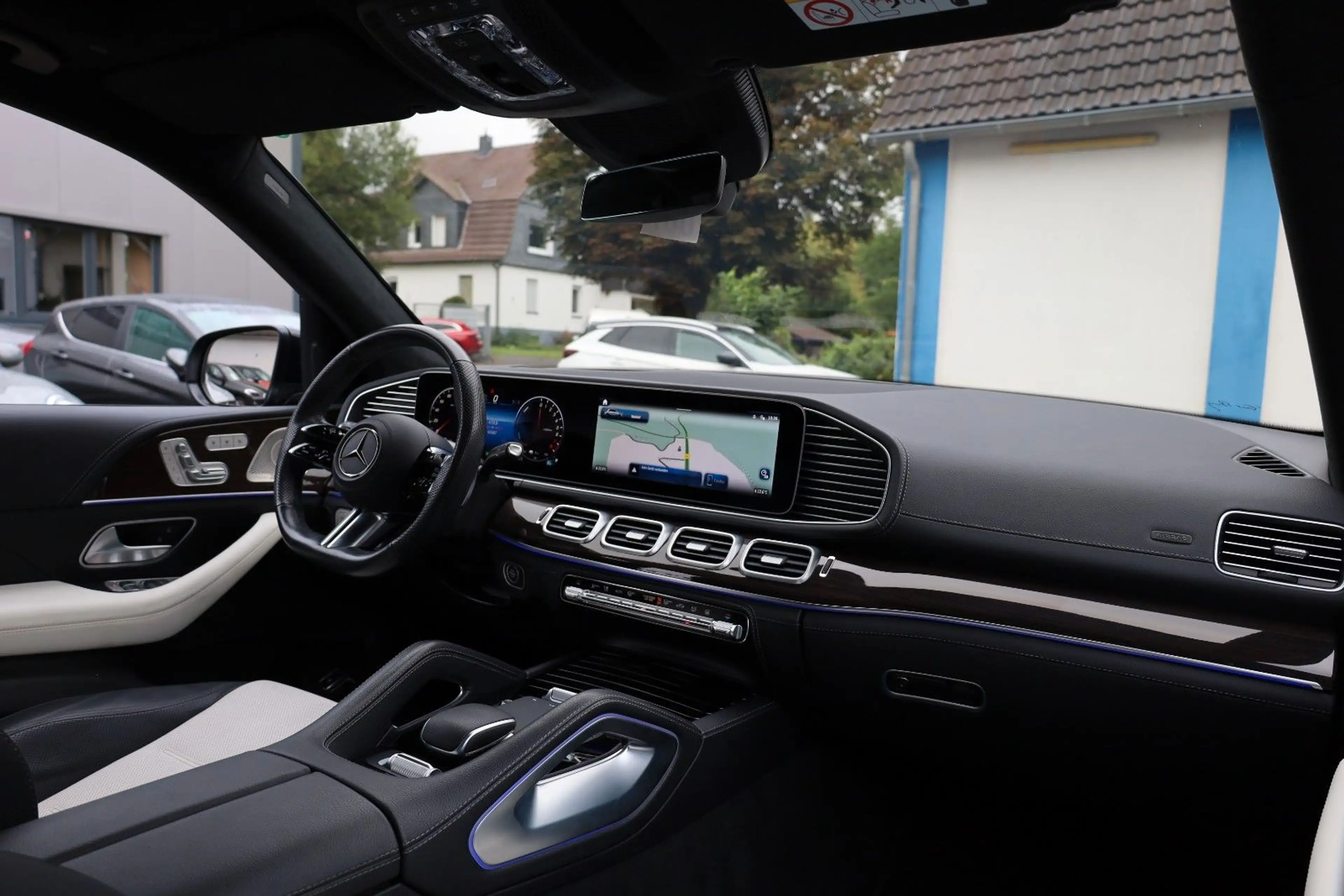 Mercedes-Benz GLE 400 e 4M/3xAMG/PANO/360°/AIRMATIC/BURM/VOLL/ — photo 13