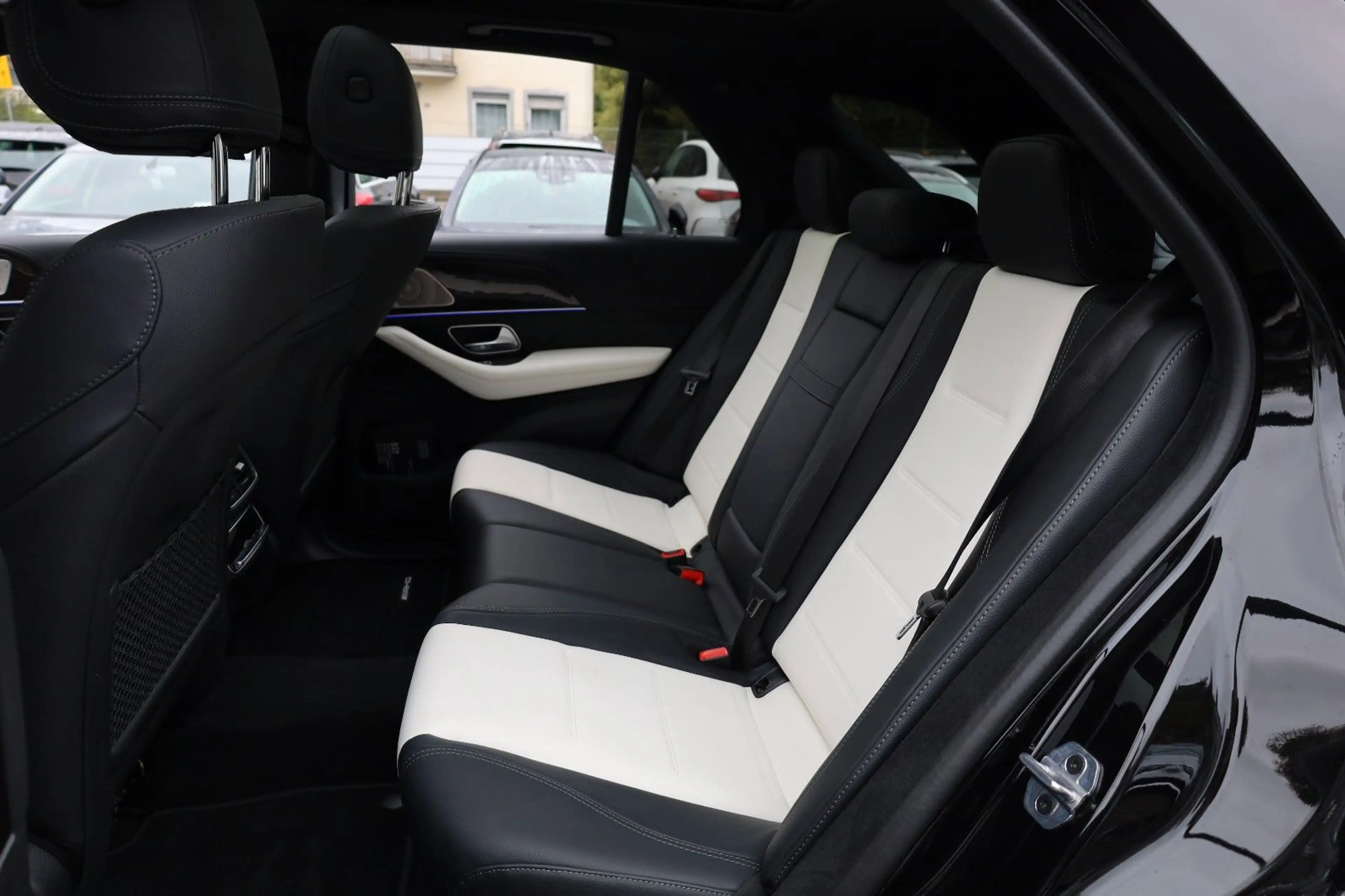 Mercedes-Benz GLE 400 e 4M/3xAMG/PANO/360°/AIRMATIC/BURM/VOLL/ — photo 10