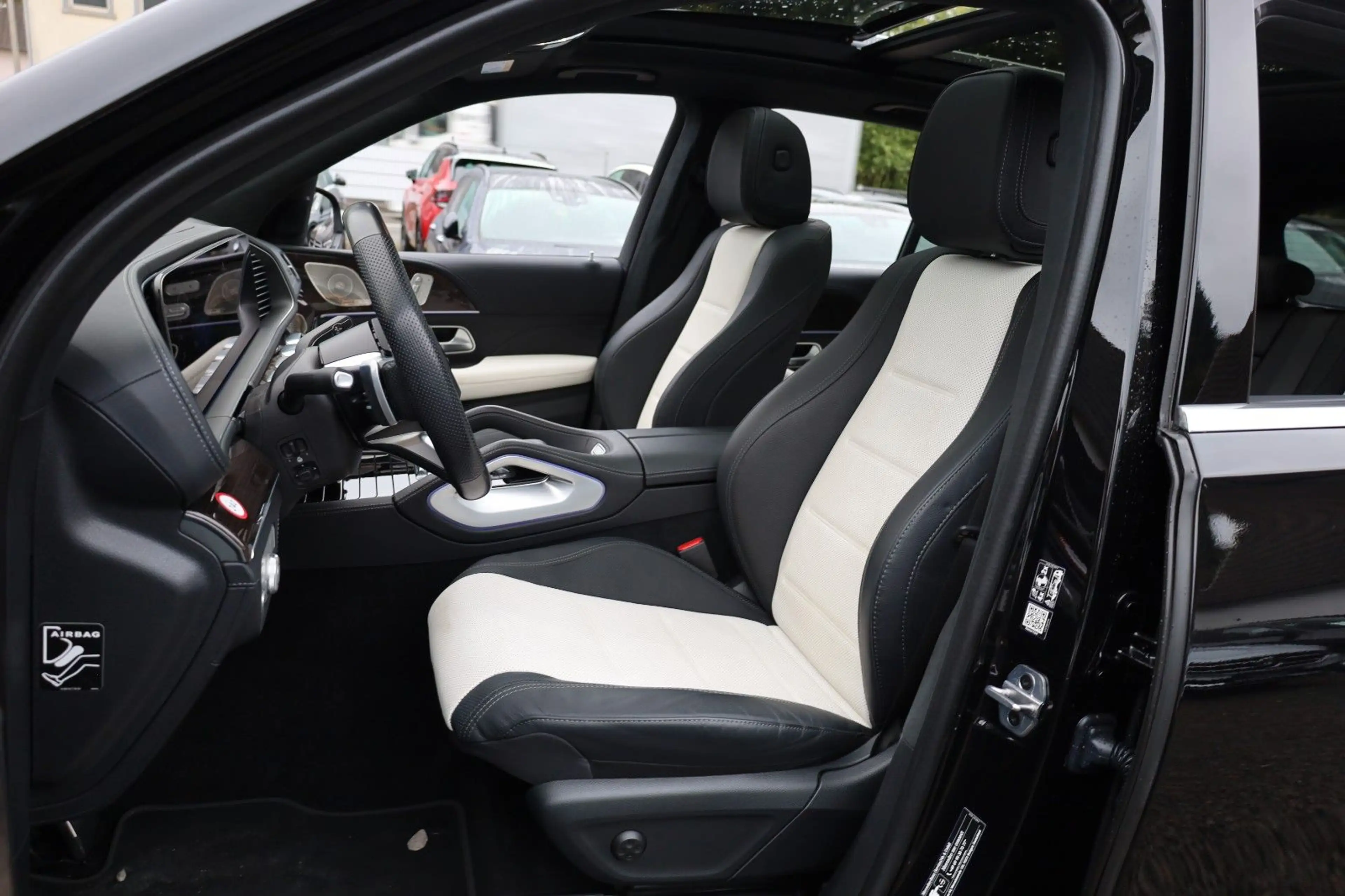 Mercedes-Benz GLE 400 e 4M/3xAMG/PANO/360°/AIRMATIC/BURM/VOLL/ — photo 9