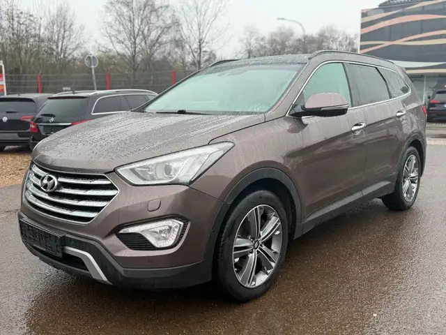 Hyundai Grand Santa Fe 2.2 CRDi Premium 4WD Automatik