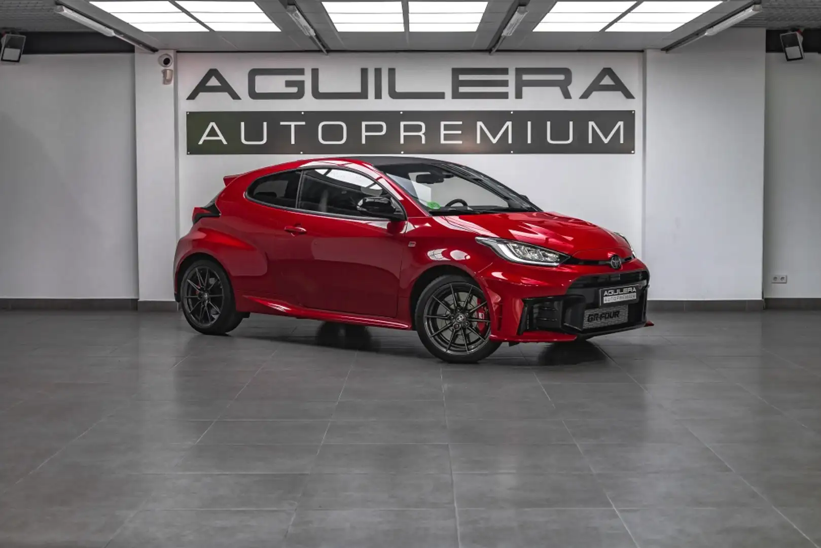 Toyota Yaris GR RZ Rojo - 1