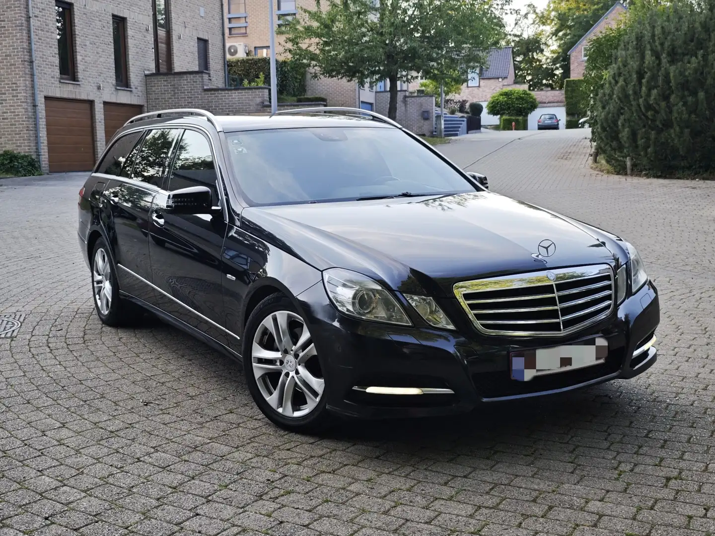 Mercedes-Benz E 200 Classe Break CDI BlueEFFICIENCY Avantgarde Executi - 2